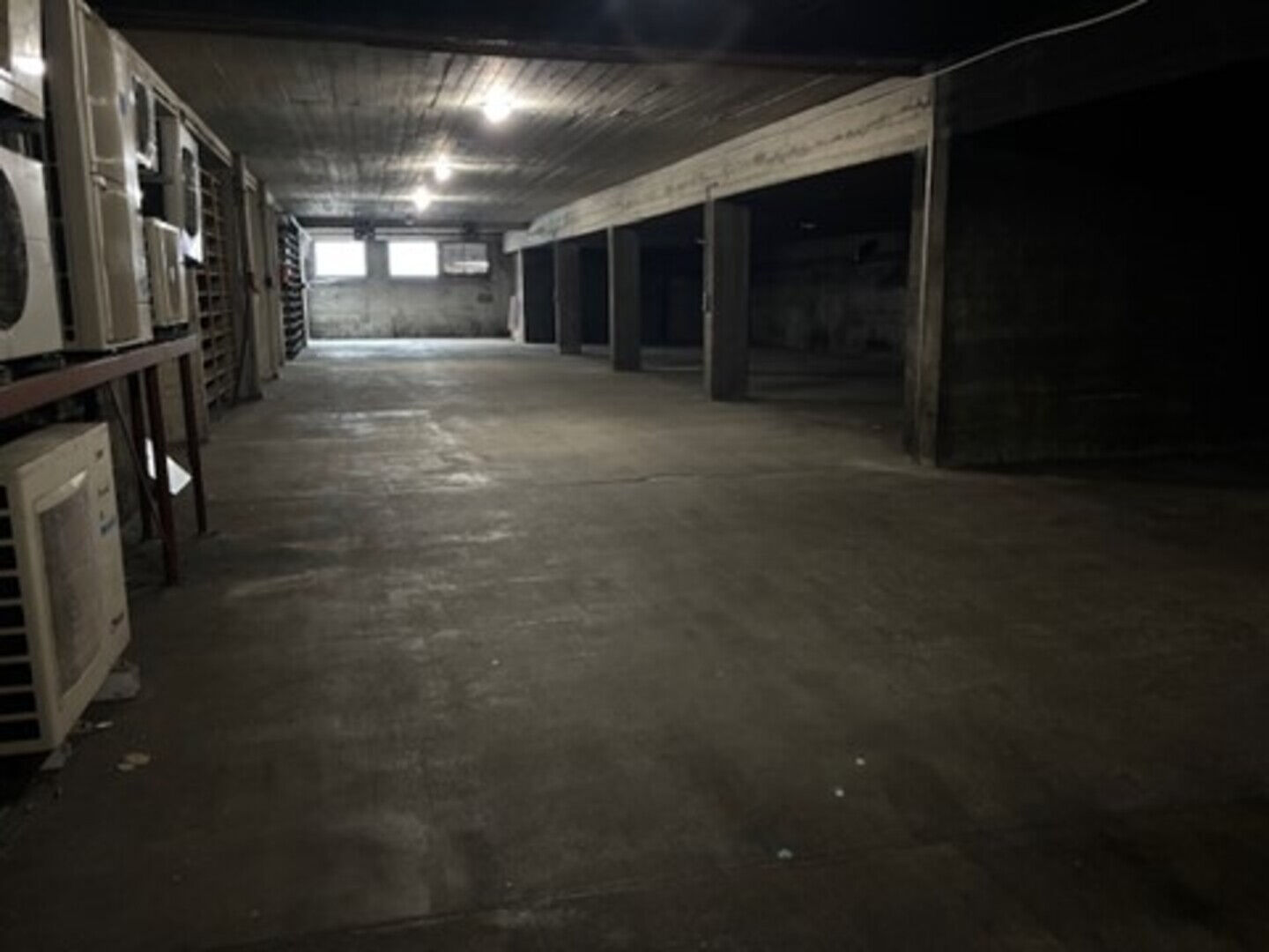 VENTE - Local - SAINT ETIENNE (42000) - 590000 €