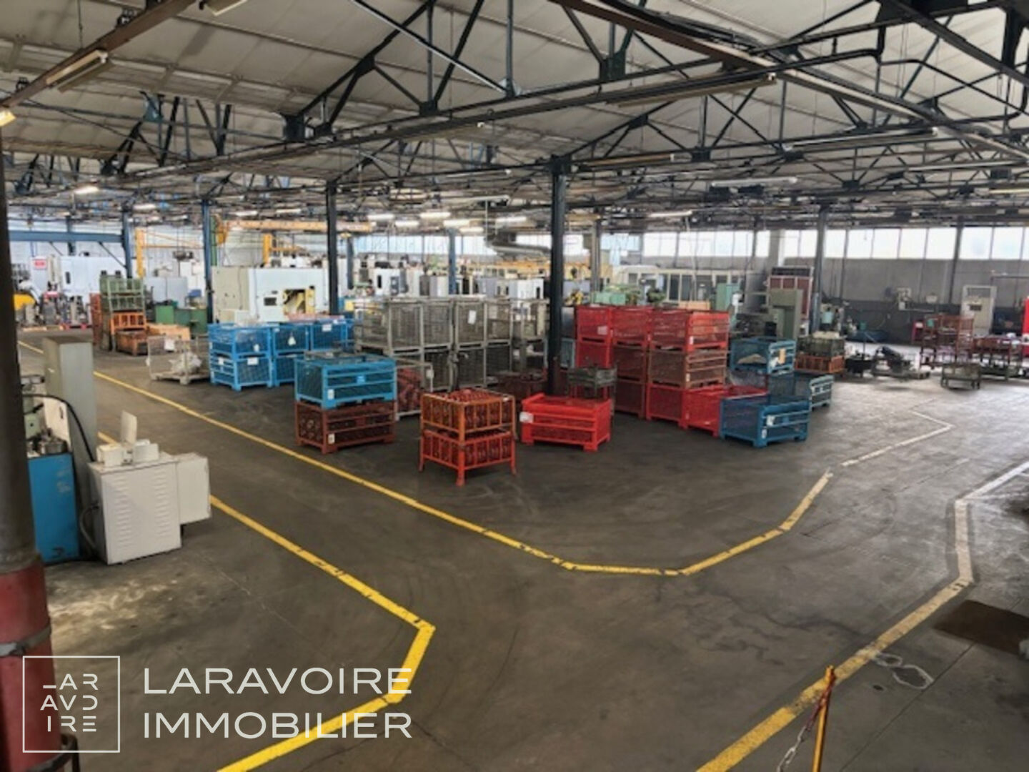 VENTE - Local - SAINT ETIENNE (42000) - 1500000 €