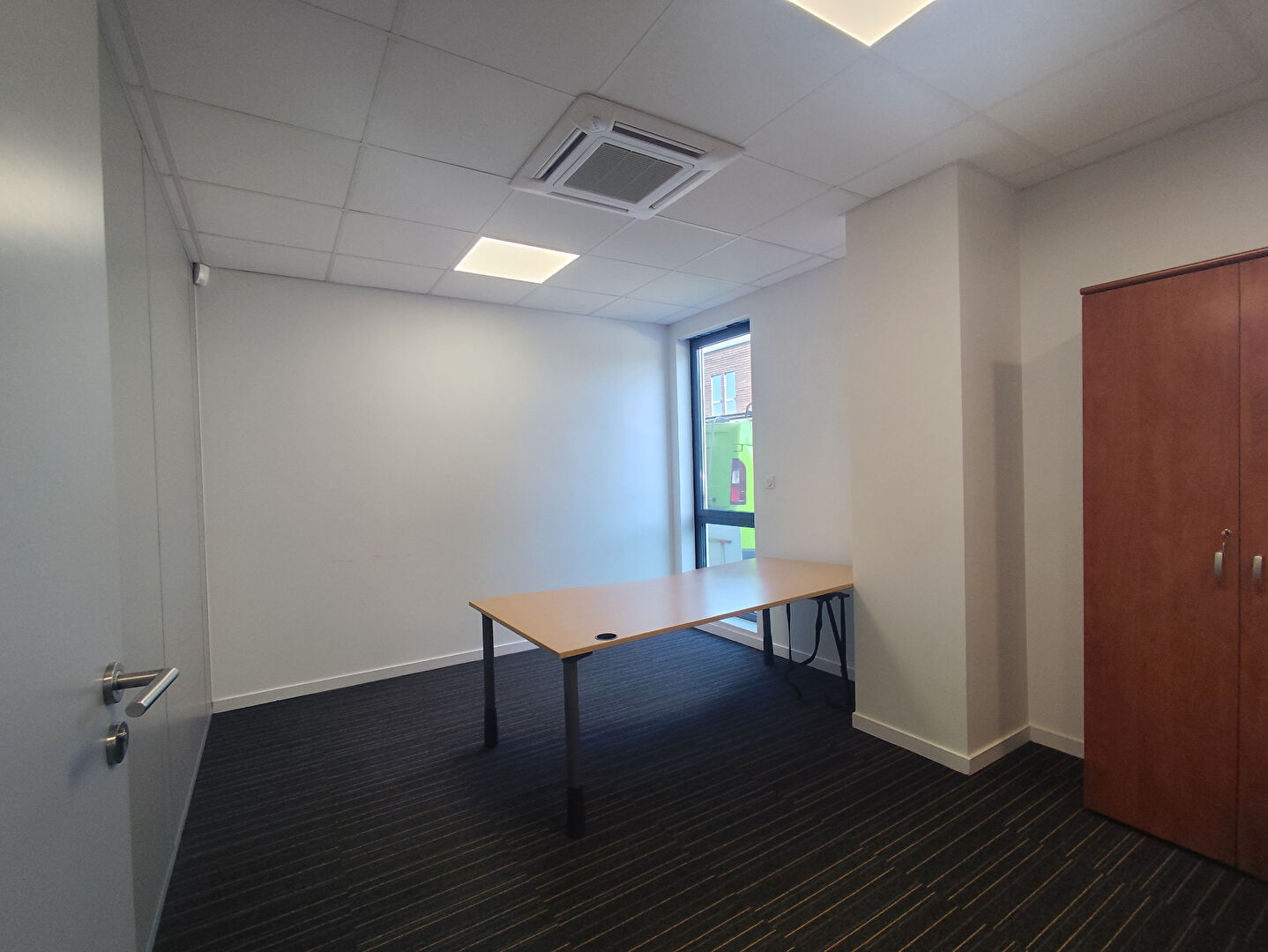 VENTE - Local - SAINT ETIENNE (42000) - 440000 €