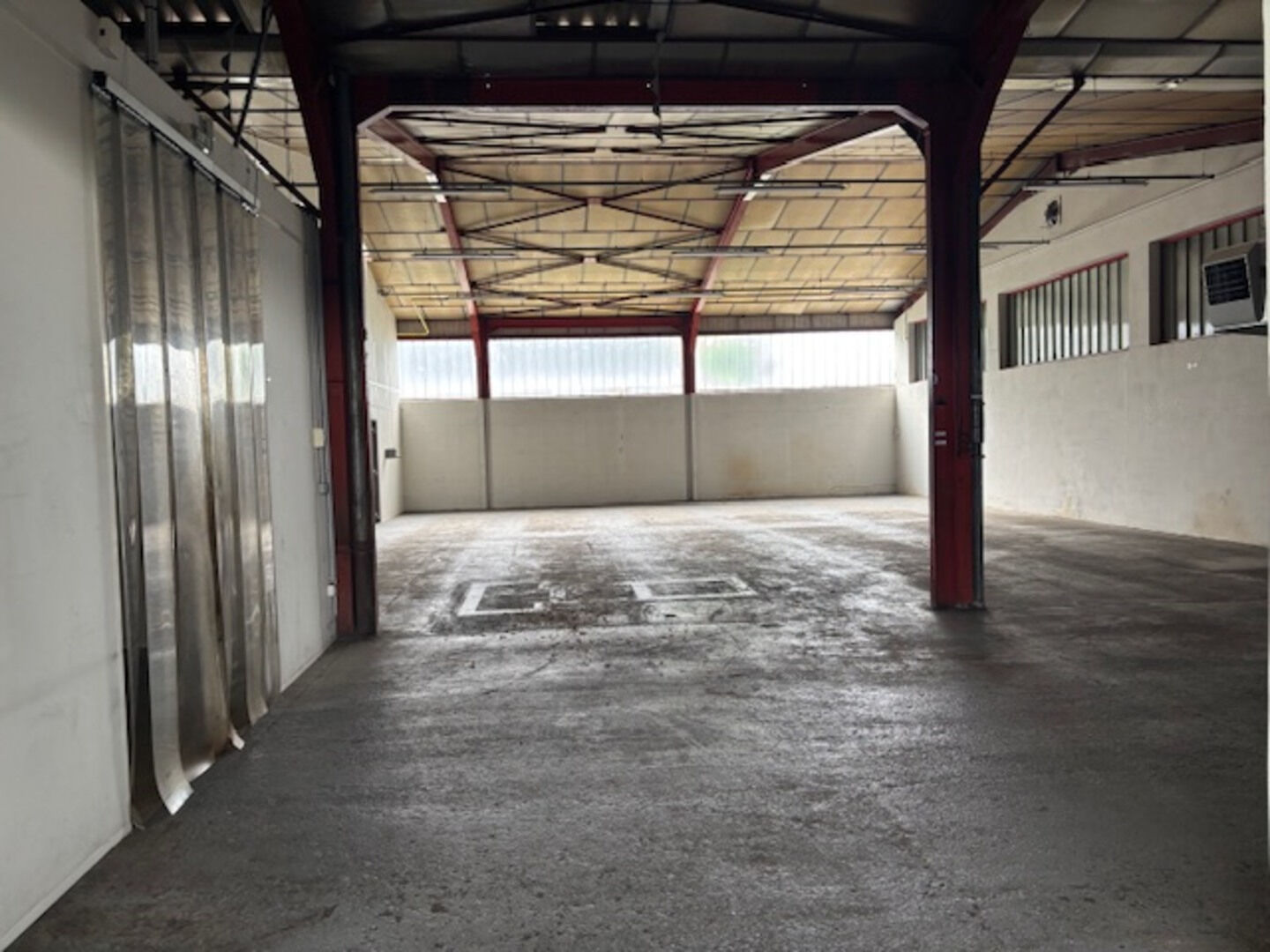 LOCATION - Local - SAINT ETIENNE (42000) - 6667 €