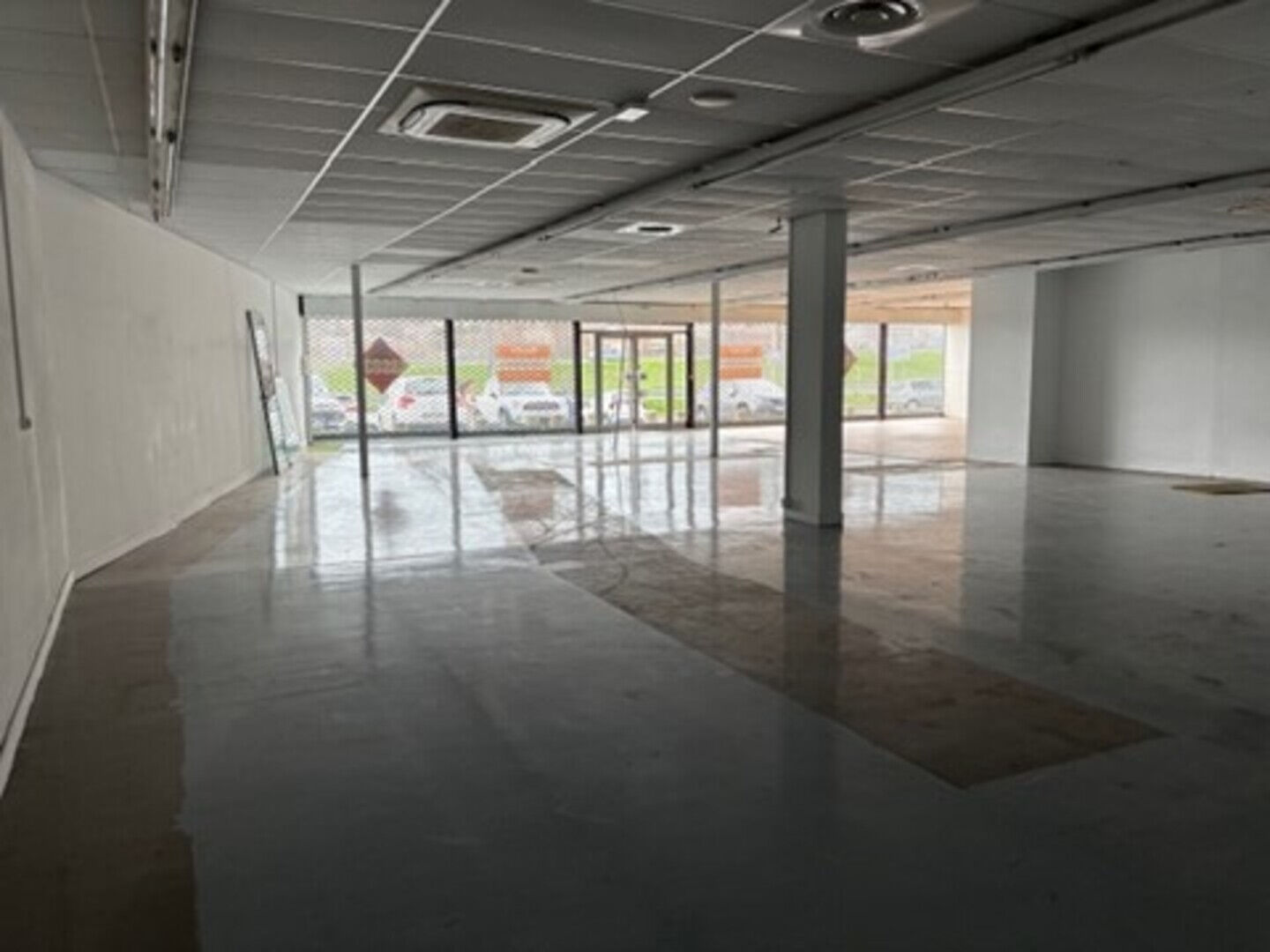 LOCATION - Local - VILLARS (42390) - 5000 €