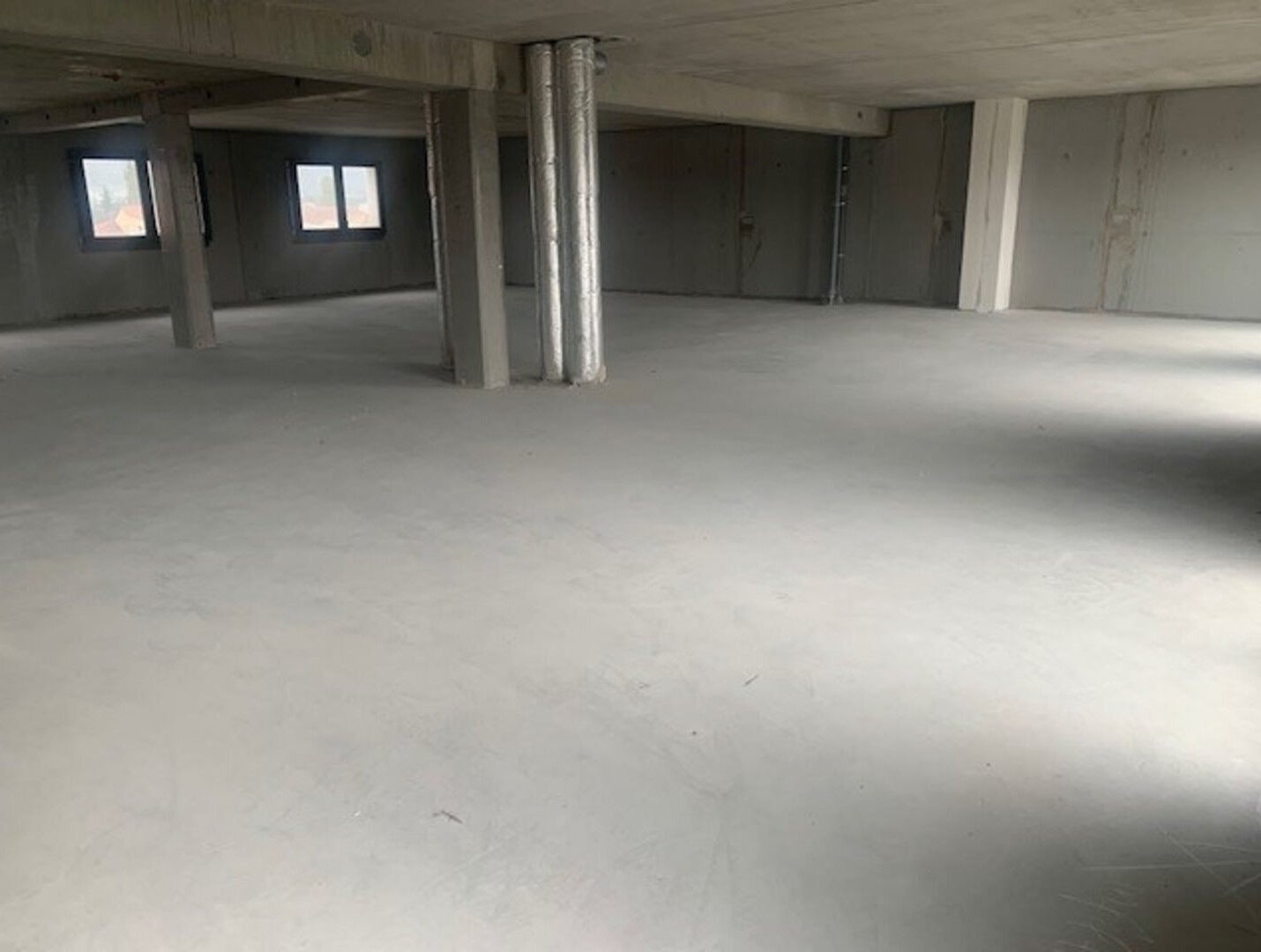 VENTE - Local - ANDREZIEUX BOUTHEON (42160) - 197000 €