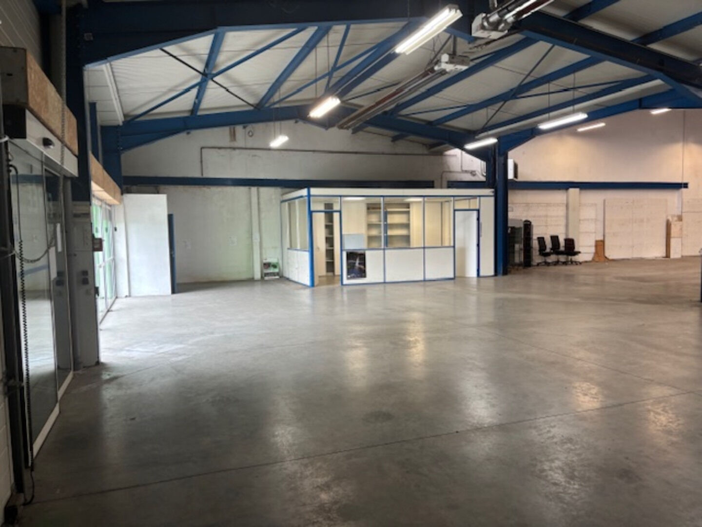 VENTE - Local - SAINT ETIENNE (42100) - 650000 €