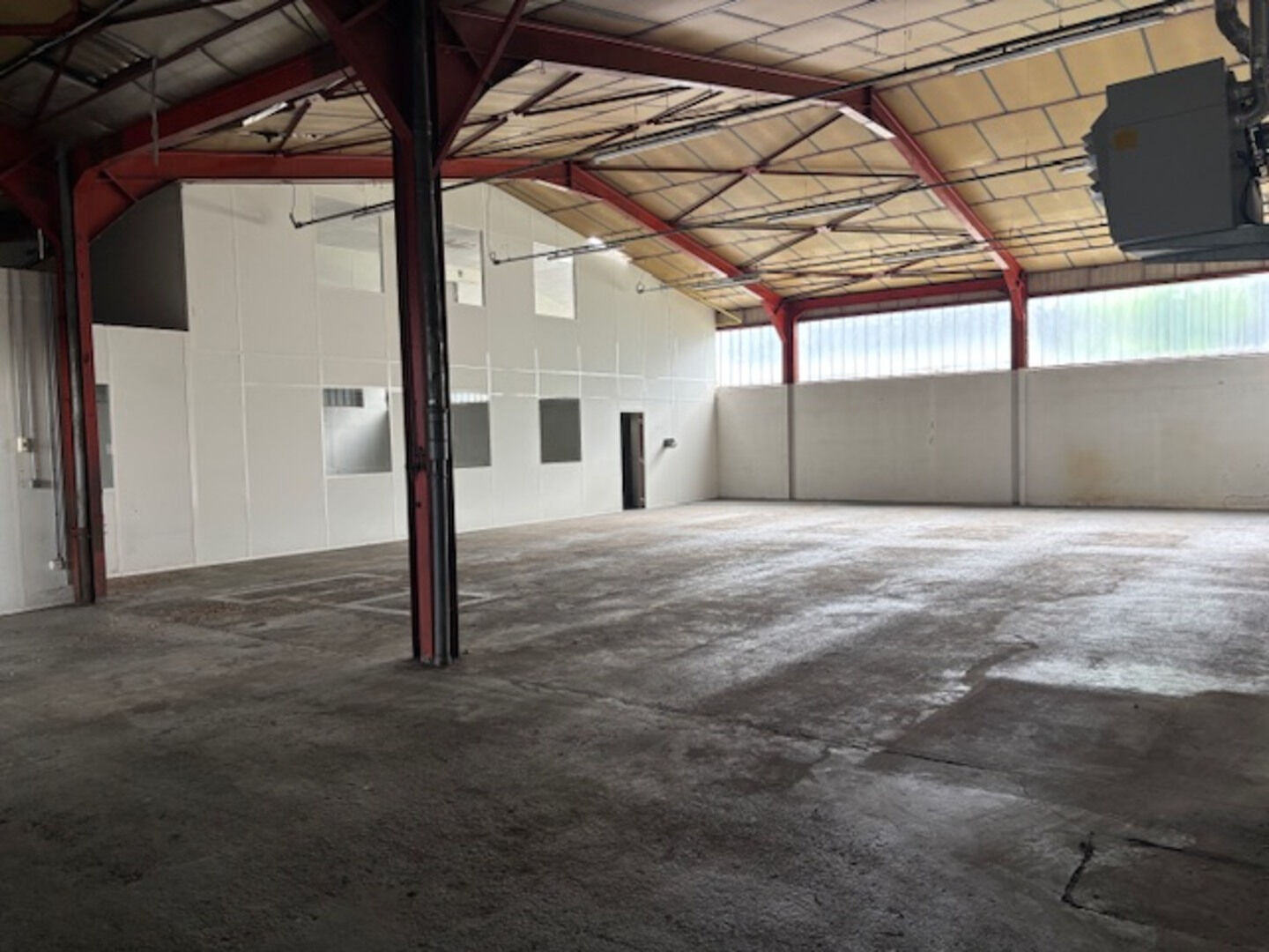 LOCATION - Local - SAINT ETIENNE (42000) - 6667 €