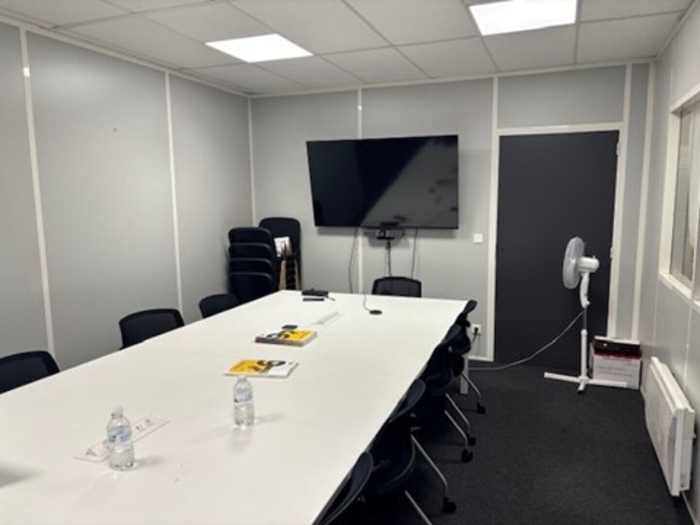 LOCATION - Local - LE CHAMBON FEUGEROLLES (42500) - 24167 €
