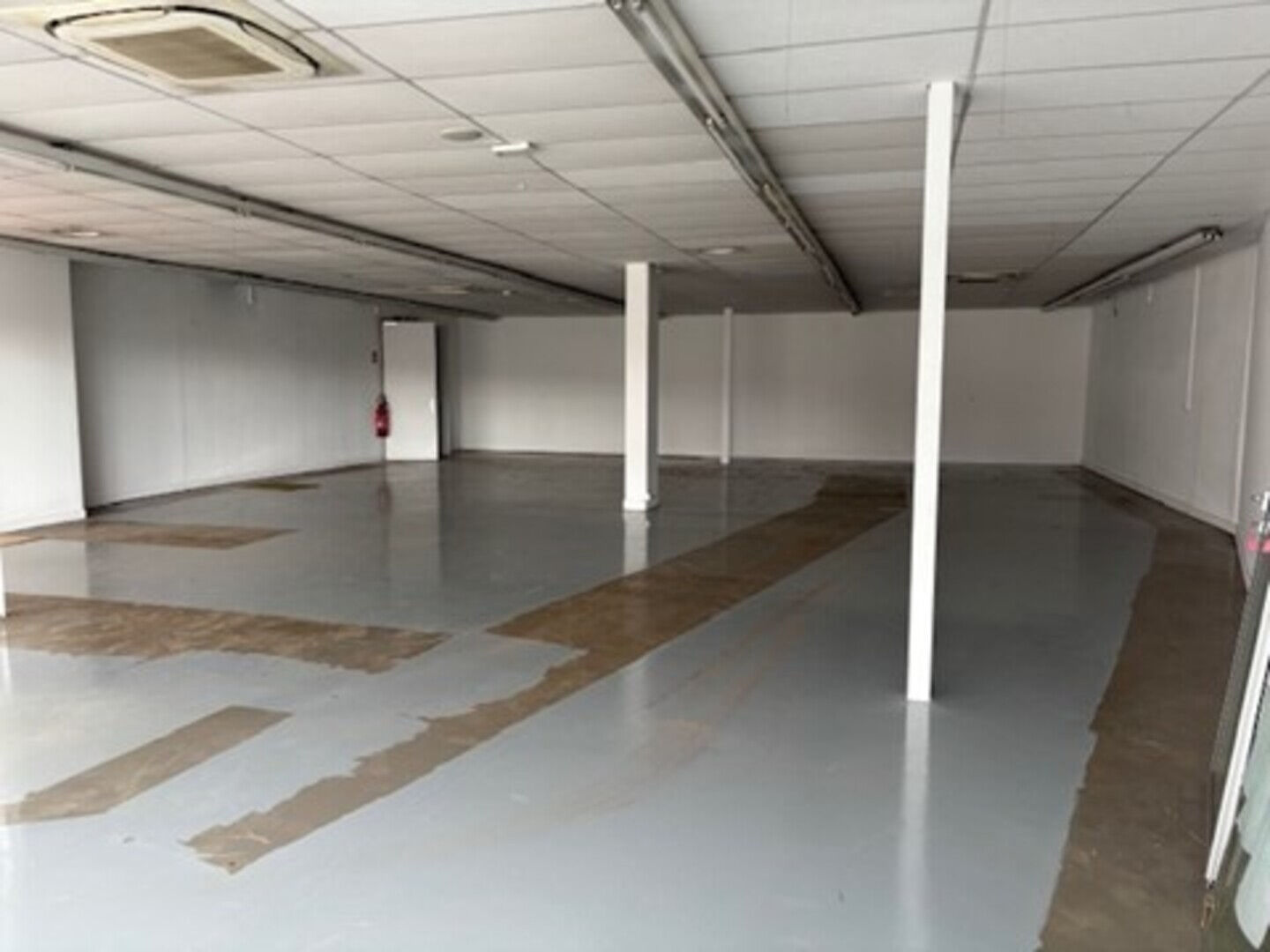 LOCATION - Local - VILLARS (42390) - 5000 €