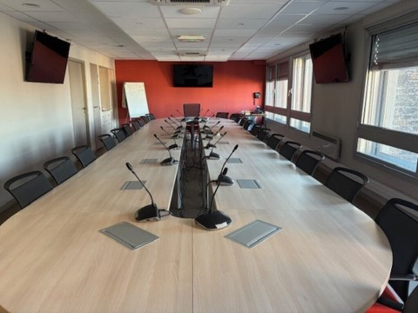 VENTE - Local - SAINT ETIENNE (42000) - 1300000 €
