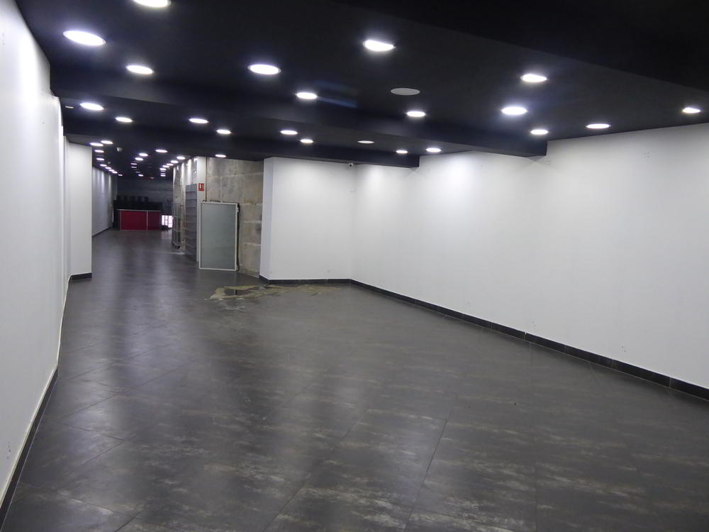 VENTE - Local - SAINT ETIENNE (42000) - 195000 €