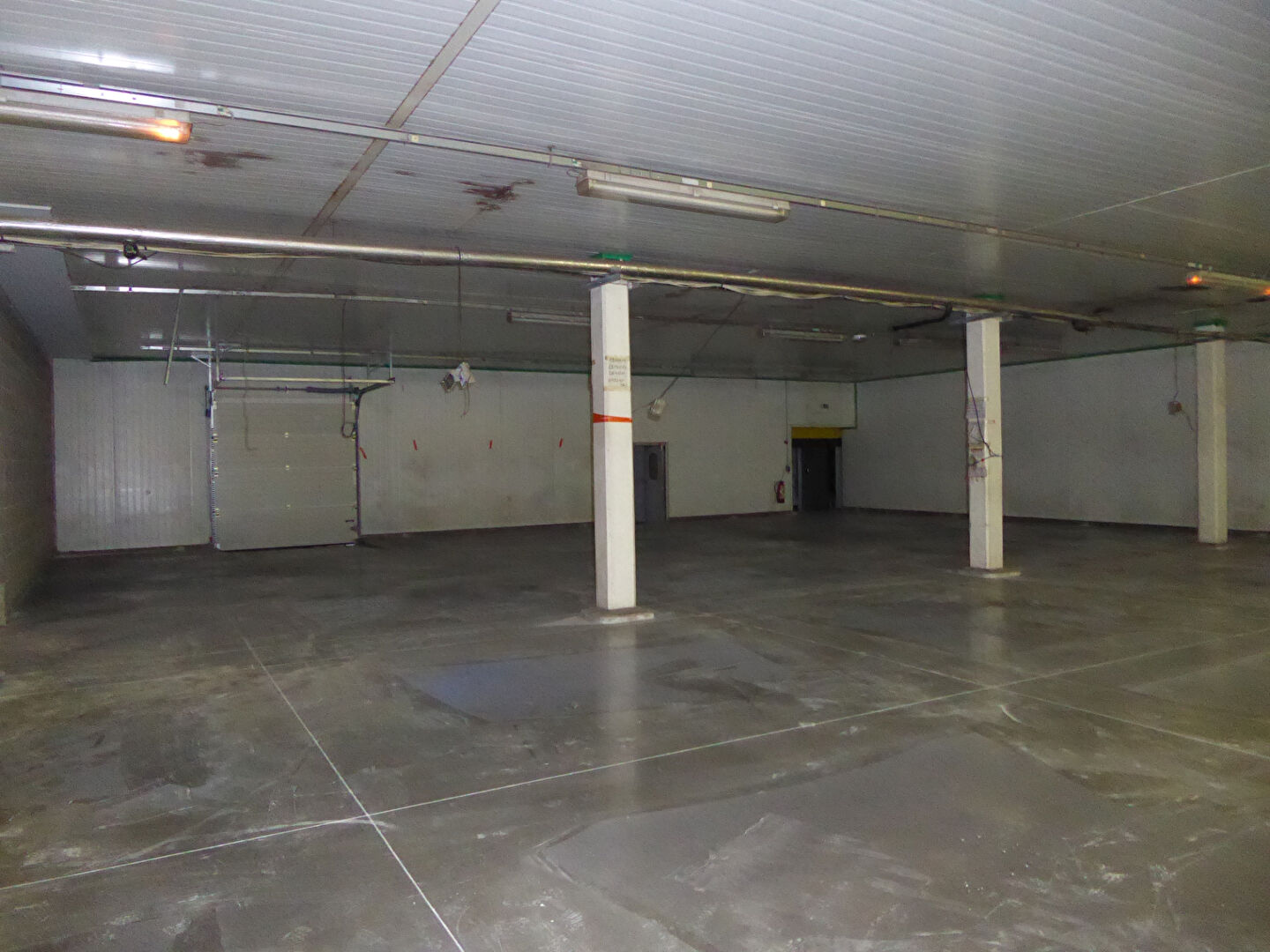 LOCATION - Local - SAINT PRIEST EN JAREZ (42270) - 2250 €