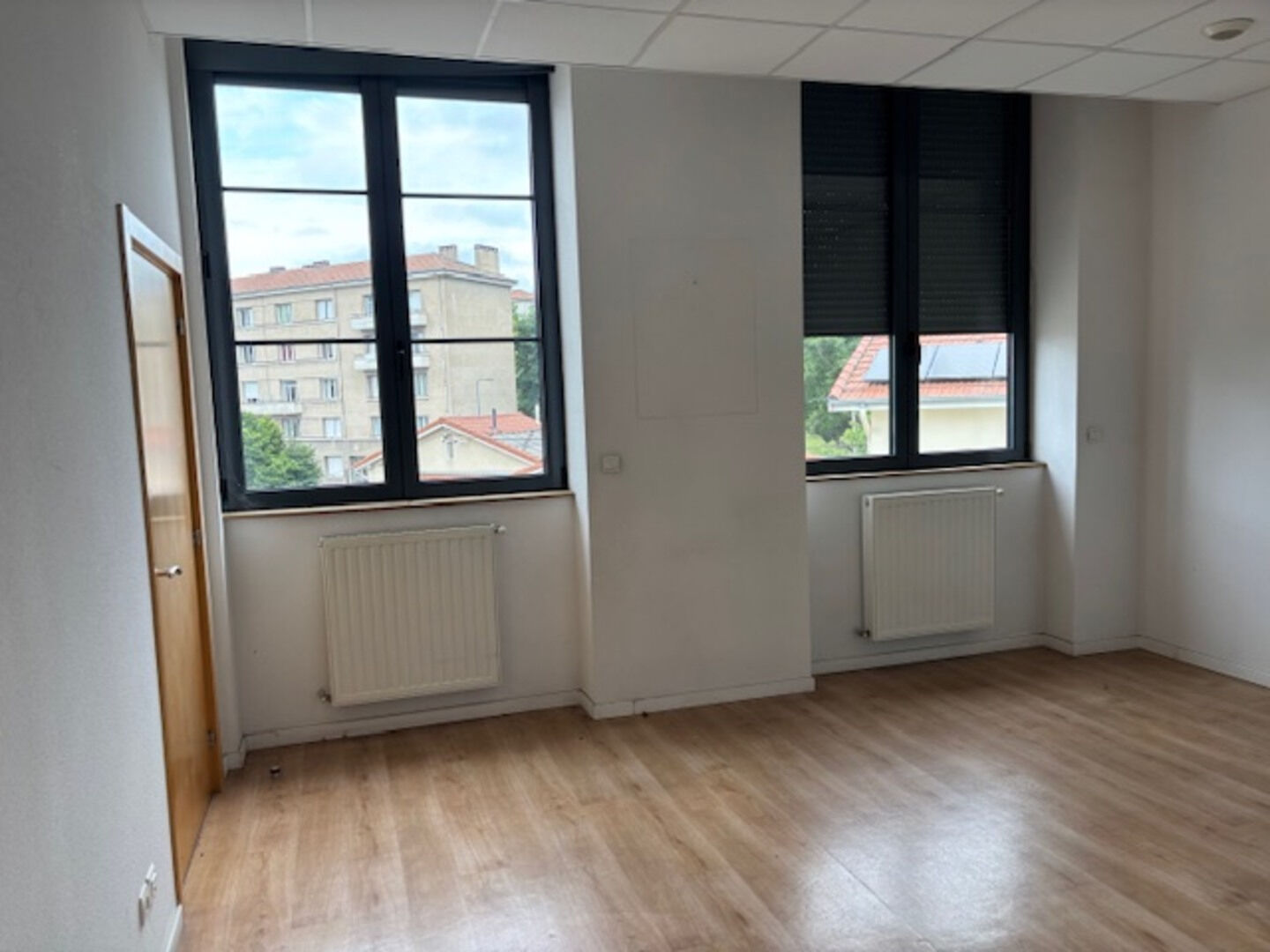LOCATION - Local - SAINT ETIENNE (42100) - 5292 €