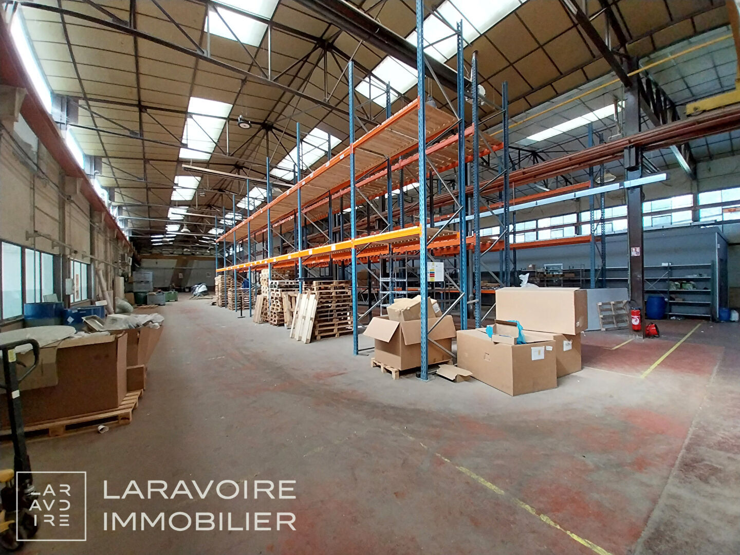 VENTE - Local - SAINT ETIENNE (42100) - 650000 €