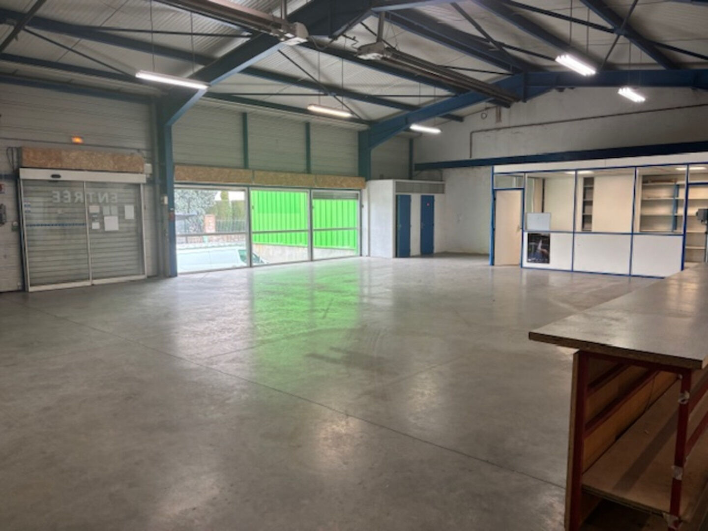VENTE - Local - SAINT ETIENNE (42100) - 650000 €