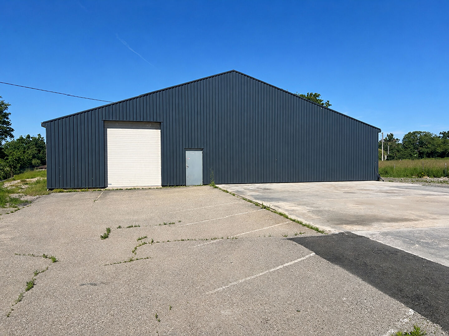VENTE - Local - CIVENS (42110) - 625000 €