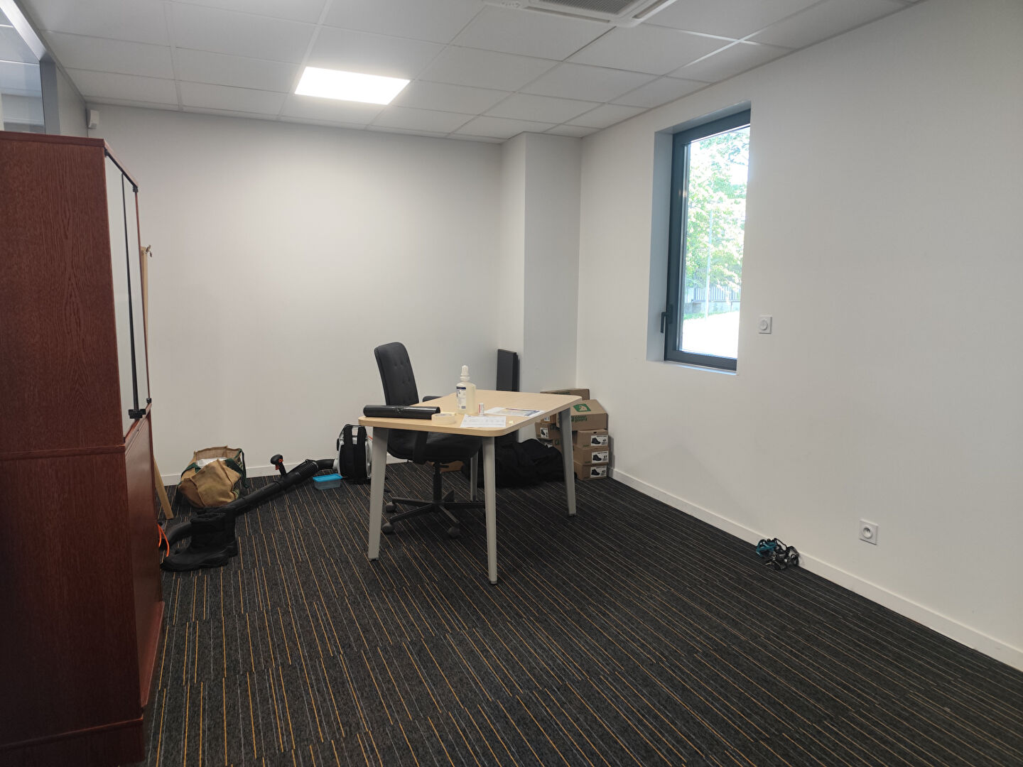VENTE - Local - SAINT ETIENNE (42000) - 440000 €