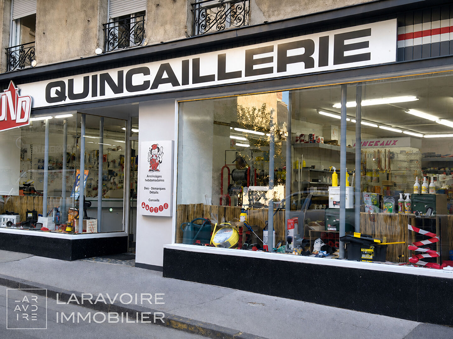 VENTE - Local - RIVE DE GIER (42800) - 160000 €