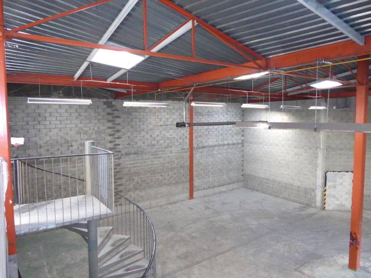 LOCATION - Local - SAINT ETIENNE (42000) - 6544 €