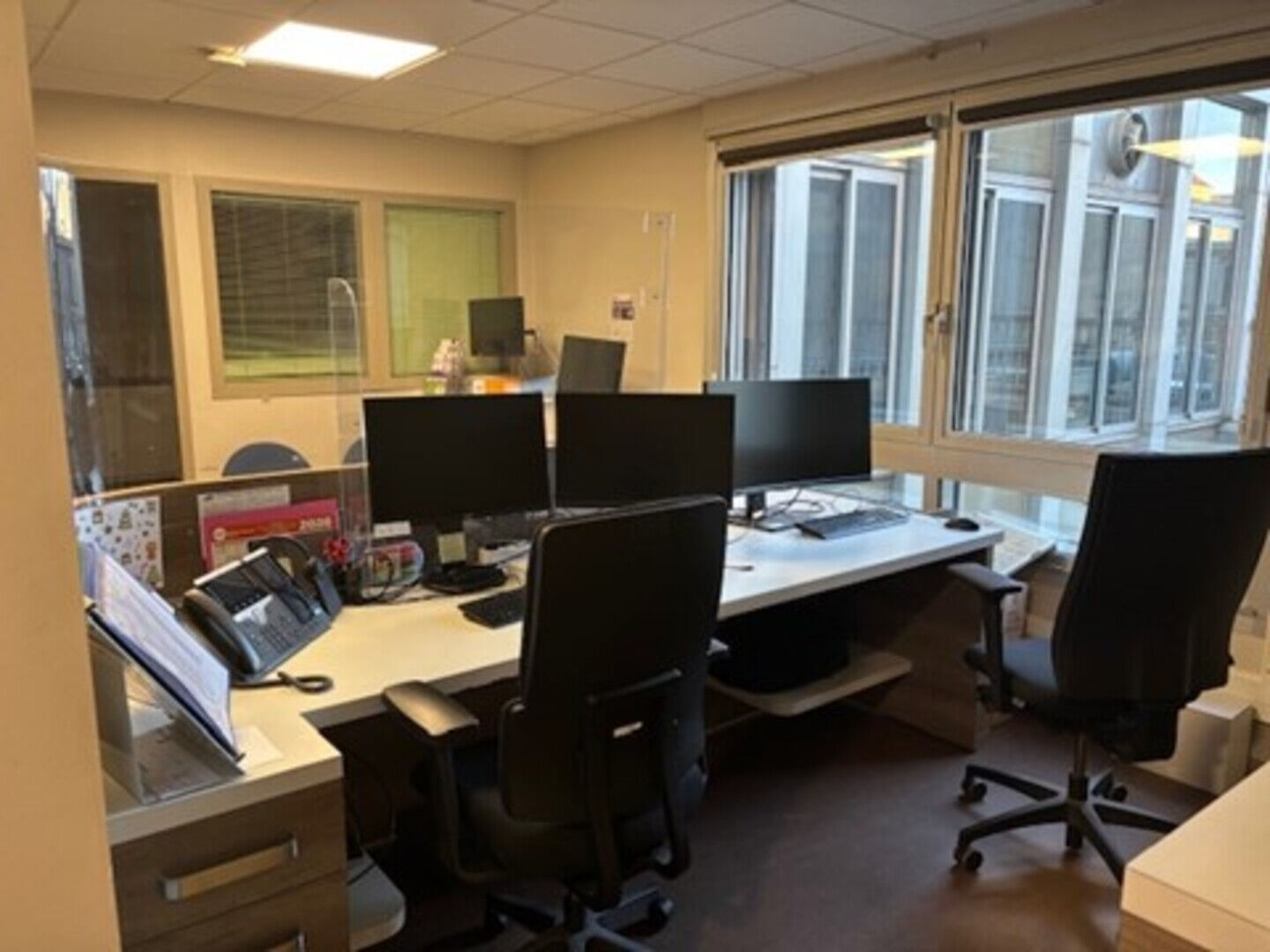 VENTE - Local - SAINT ETIENNE (42000) - 1300000 €