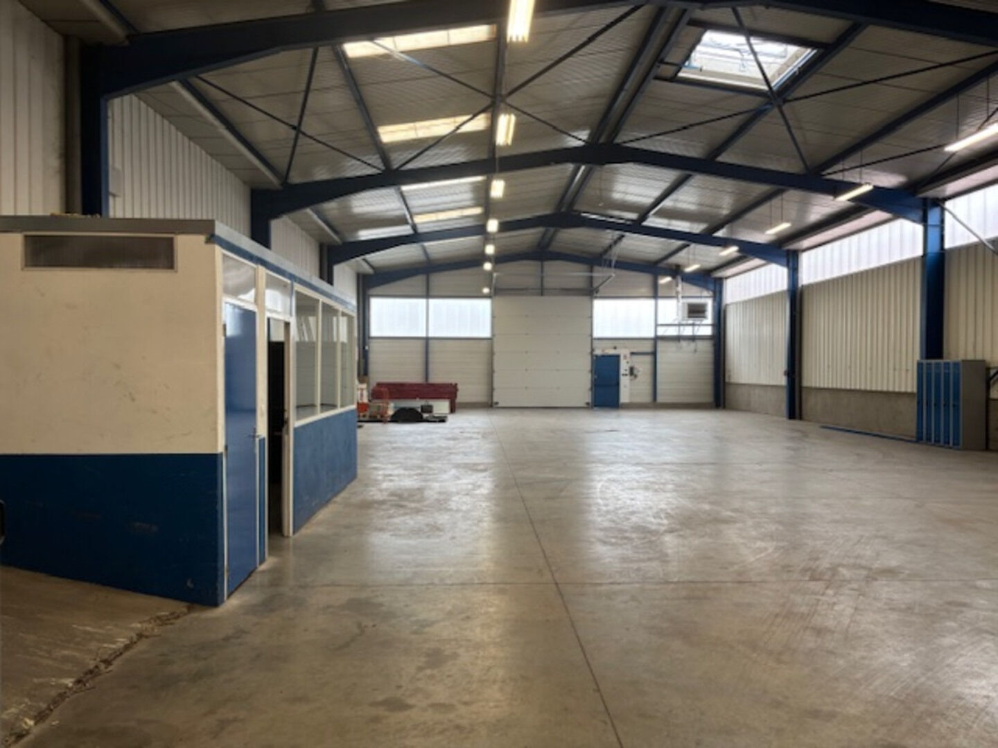 VENTE - Local - SAINT ETIENNE (42100) - 650000 €