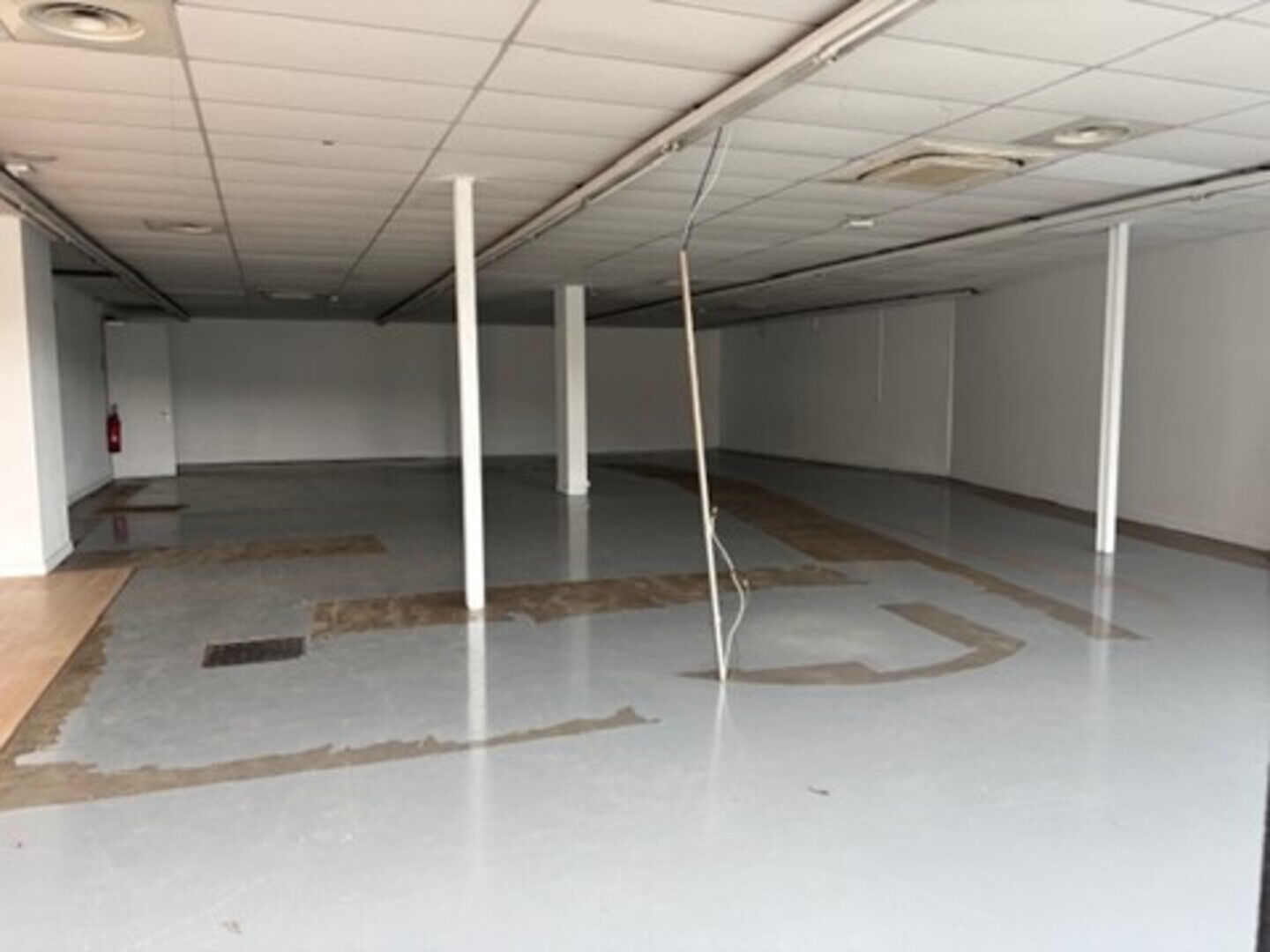 LOCATION - Local - VILLARS (42390) - 5000 €