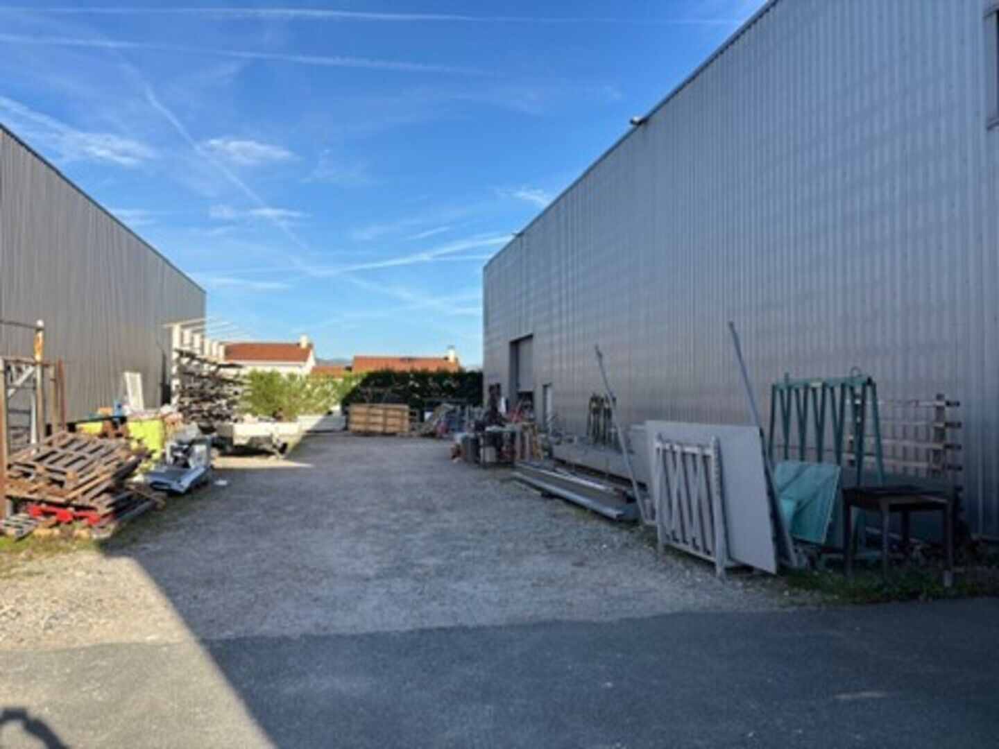 LOCATION - Local - SAINT PAUL EN JAREZ (42740) - 6000 €