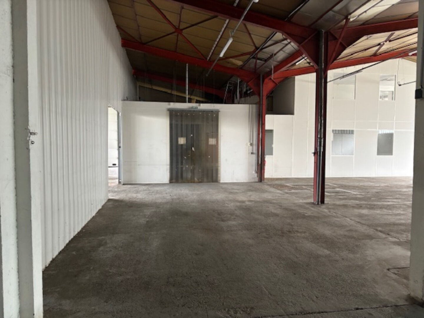 LOCATION - Local - SAINT ETIENNE (42000) - 6667 €