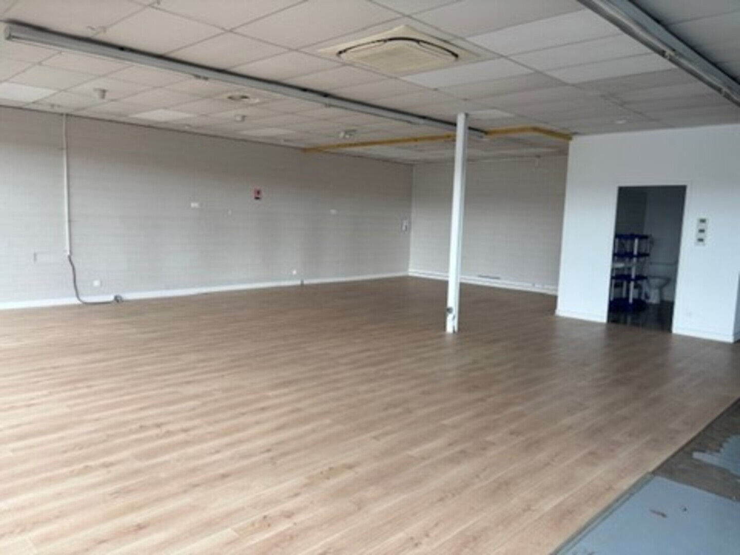 LOCATION - Local - VILLARS (42390) - 5000 €