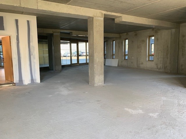 VENTE - Local - SAINT ETIENNE (42000) - 354075 €