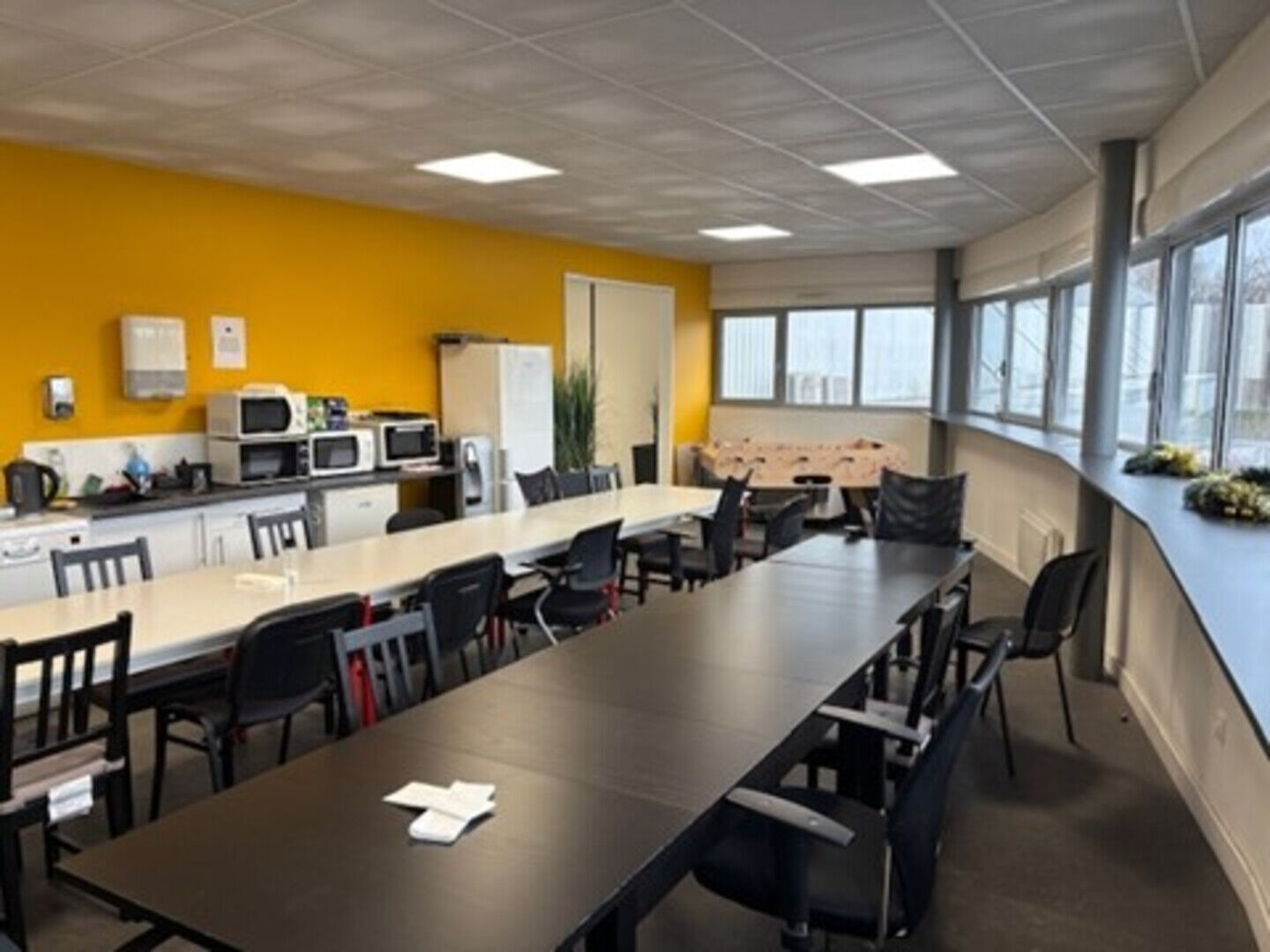 LOCATION - Local - LE CHAMBON FEUGEROLLES (42500) - 24167 €