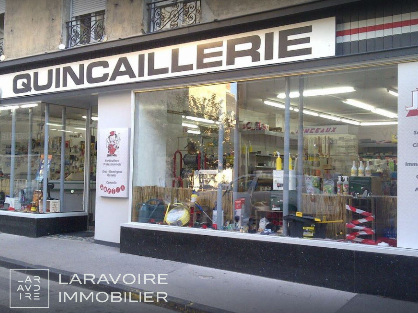 LOCATION - Local - RIVE DE GIER (42800) - 850 €