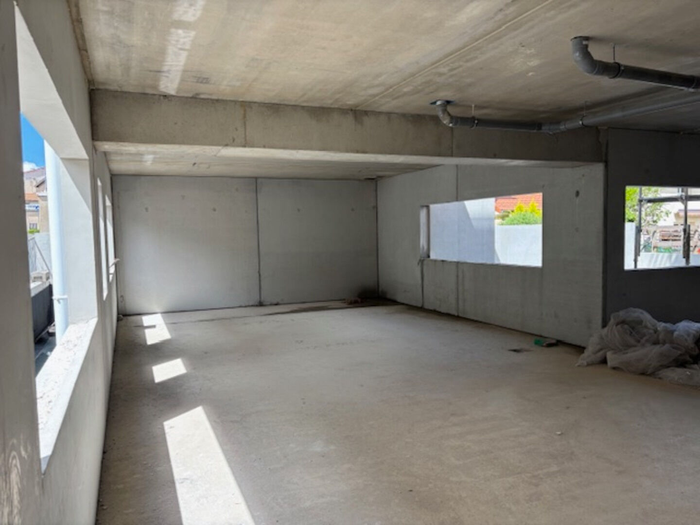 VENTE - Local - LA TALAUDIERE (42350) - 240000 €