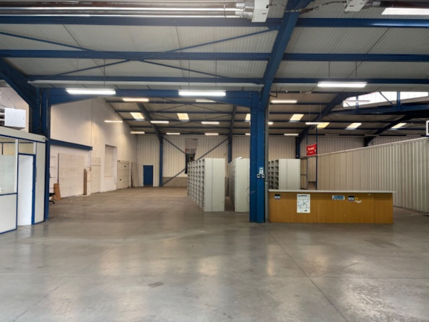 VENTE - Local - SAINT ETIENNE (42100) - 650000 €