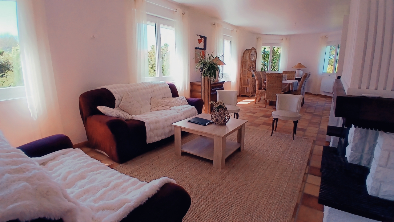 VENTE - Maison - SAINT MARCELLIN EN FOREZ (42680) - 345000 €