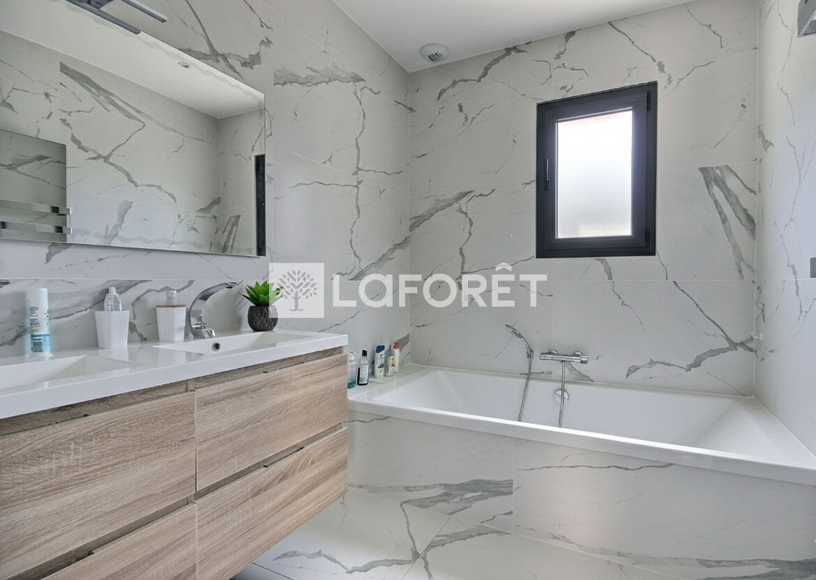 VENTE - Maison - SAINT JUST SAINT RAMBERT (42170) - 400000 €