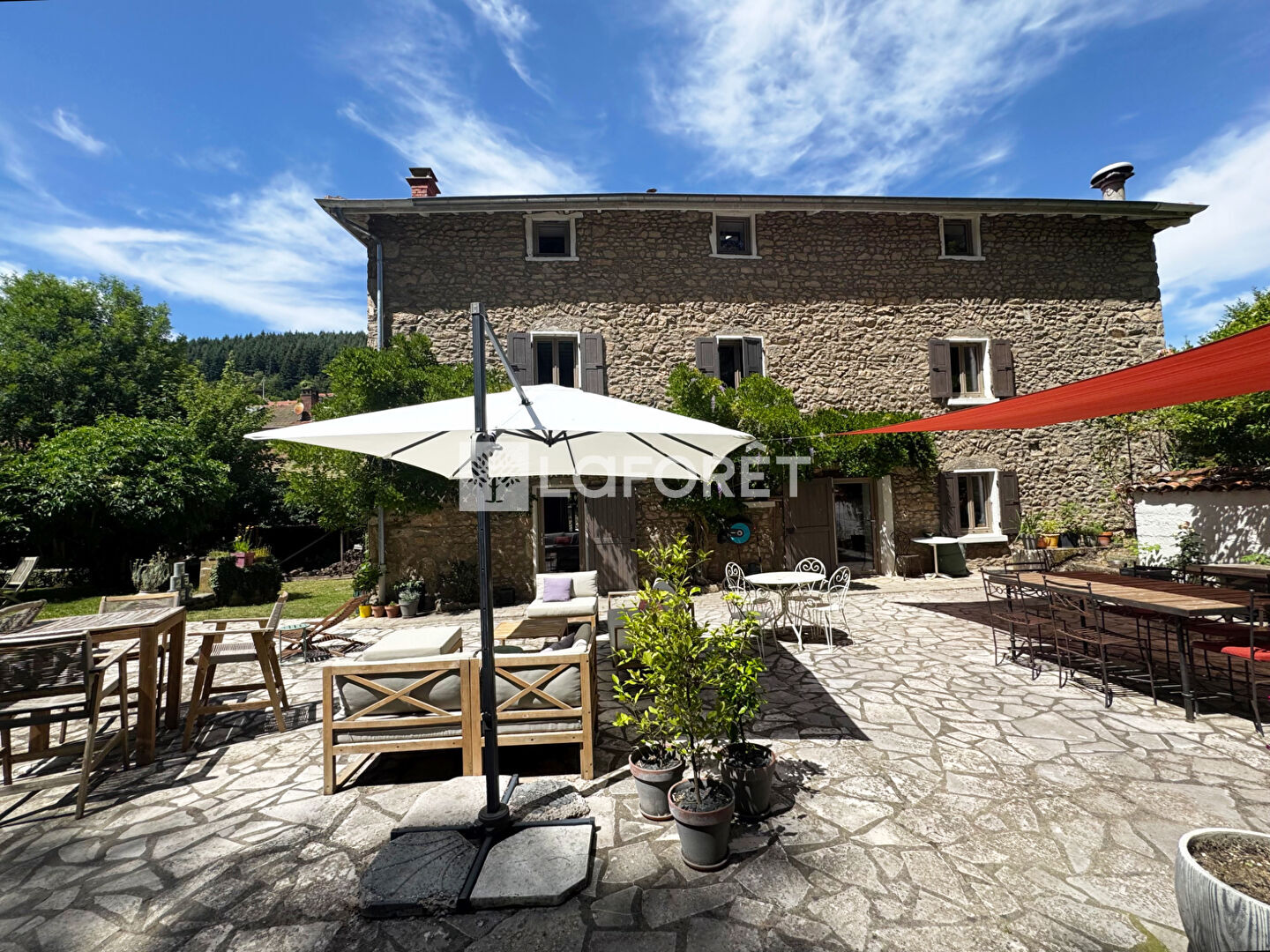 VENTE - Maison - VAUGNERAY (69670) - 745000 €