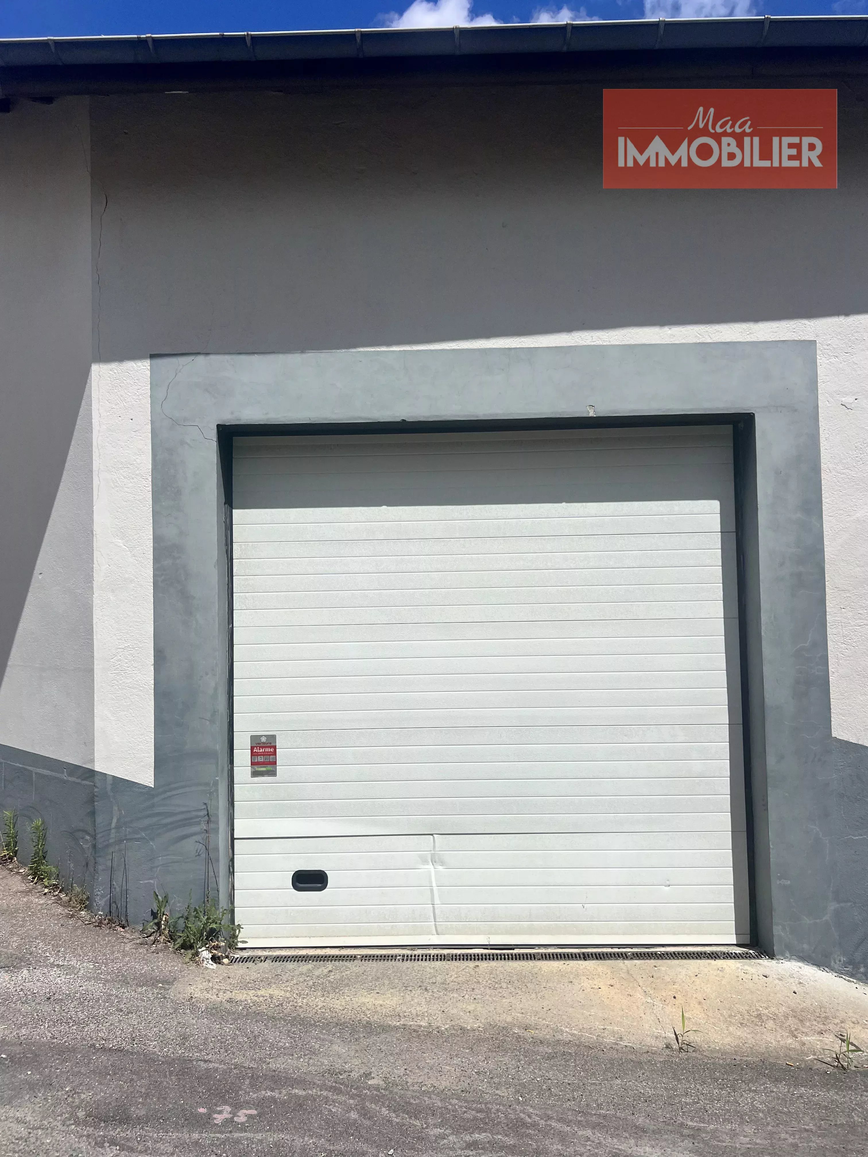 LOCATION - Local - Saint-Étienne (42100) - 2767 €