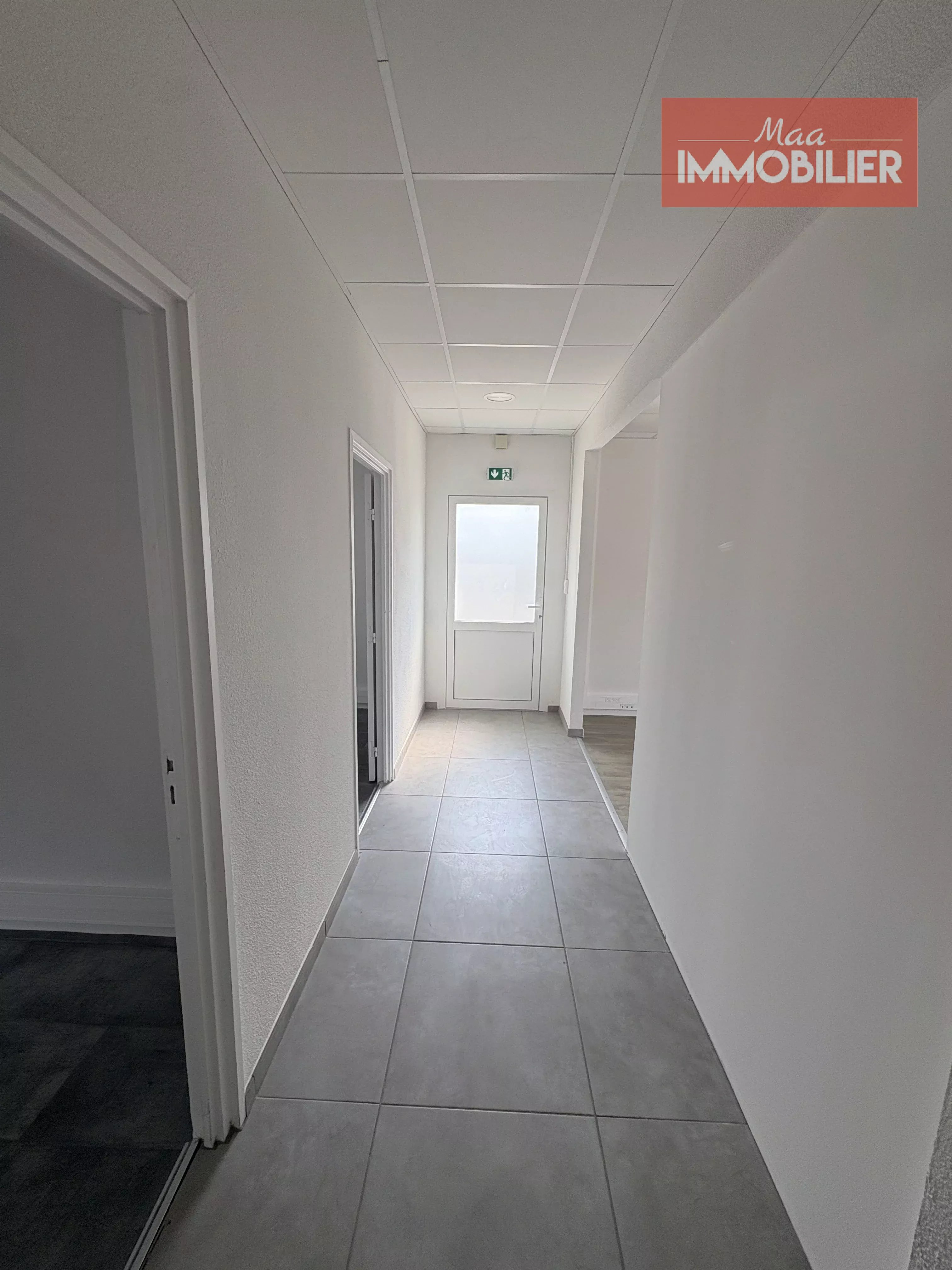 LOCATION - Local - Firminy (42700) - 581 €