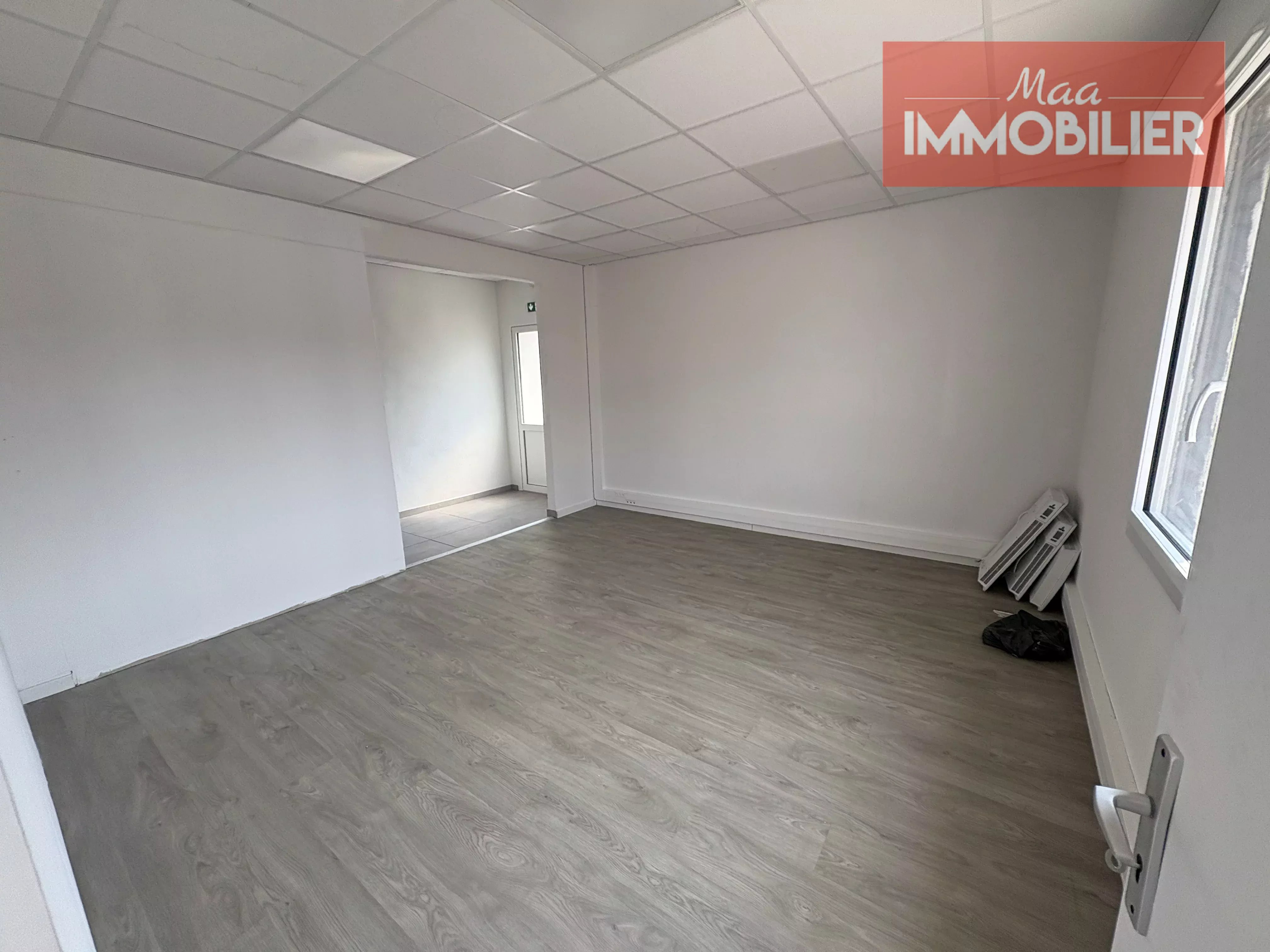 LOCATION - Local - Firminy (42700) - 581 €