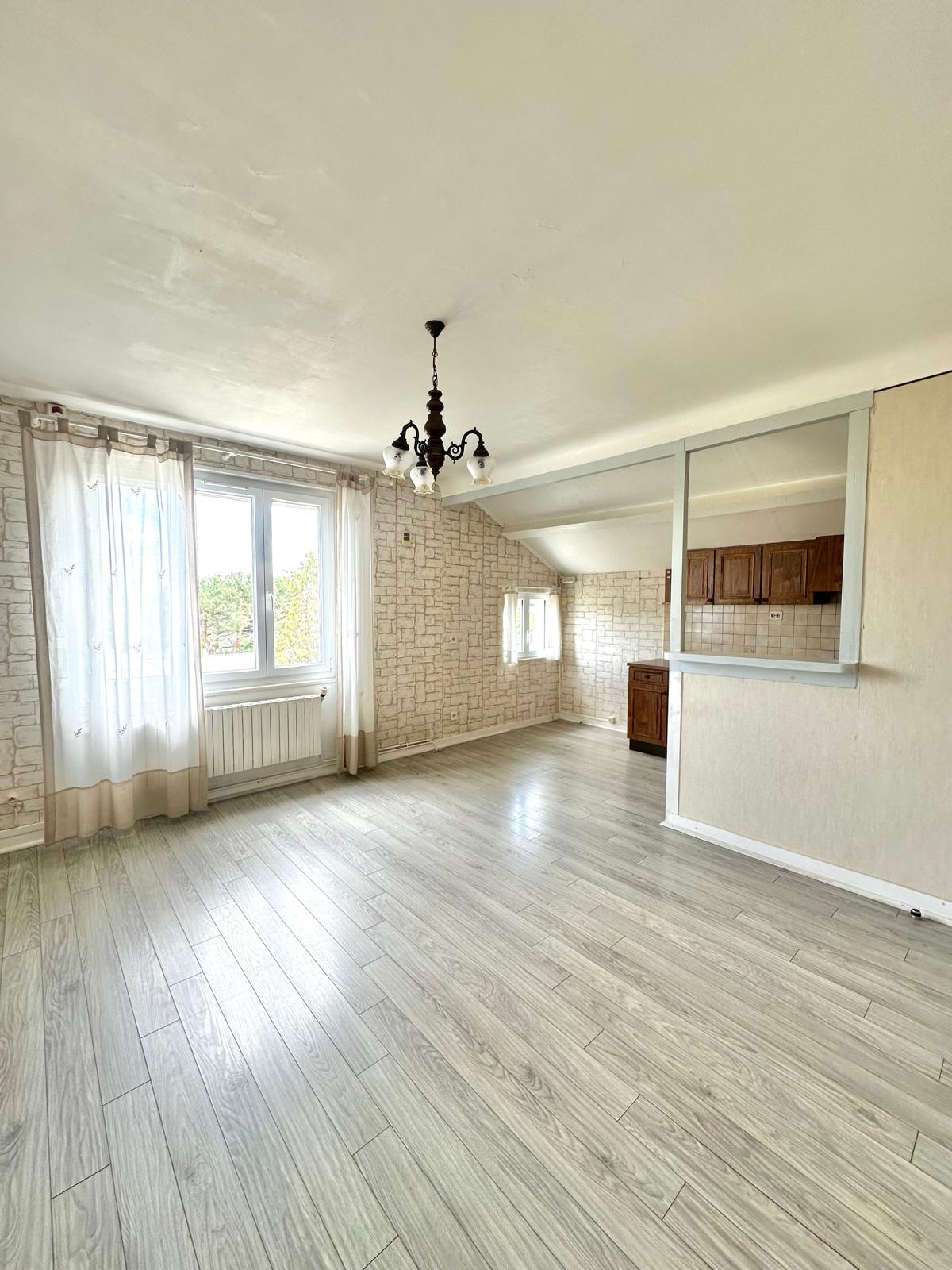 VENTE - Maison/villa - Bonson (42160) - 275000 €