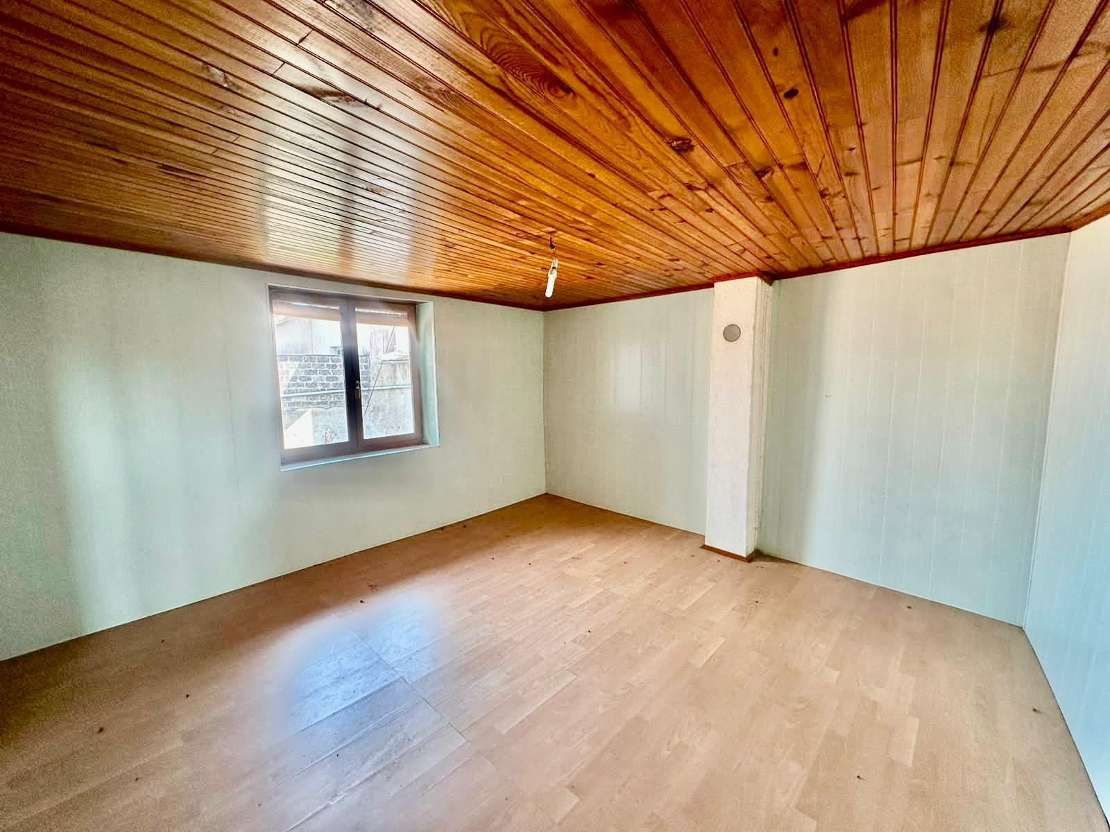 VENTE - Maison/villa - Chazelles-sur-Lyon (42140) - 99000 €