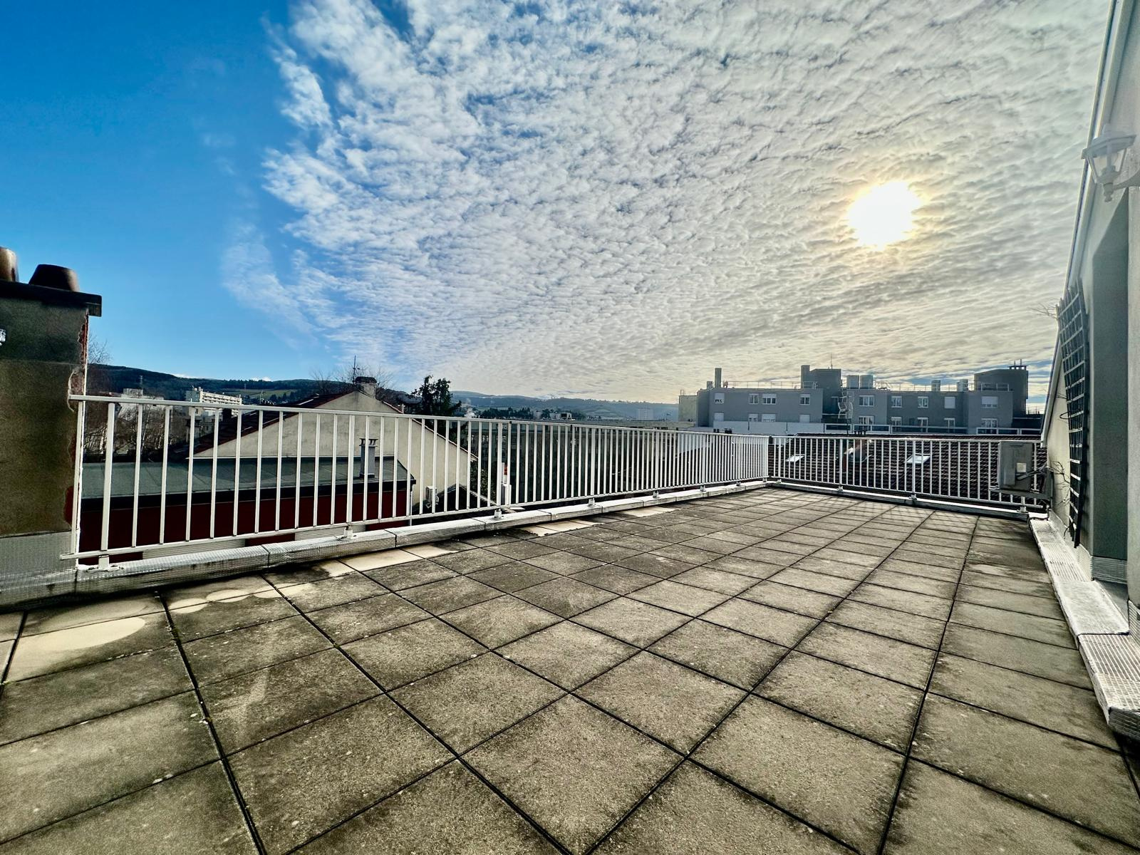 VENTE - Immeuble - Saint-Étienne (42100) - 235000 €