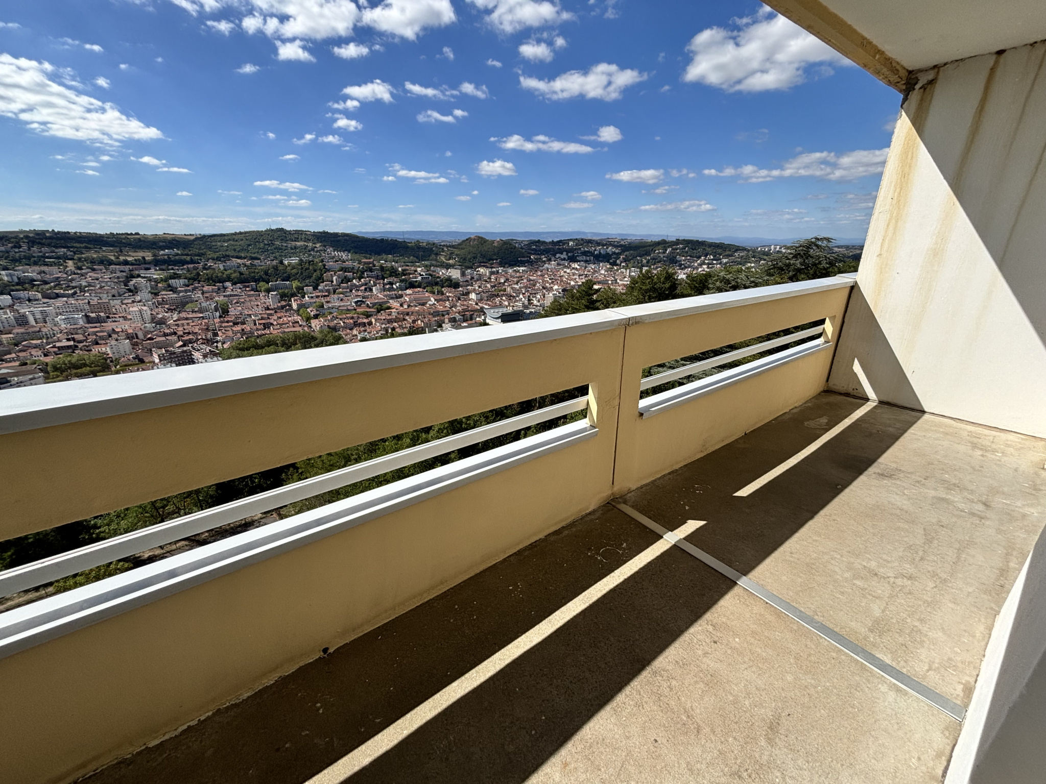 LOCATION - Appartement - Saint-Étienne (42000) - 435 €