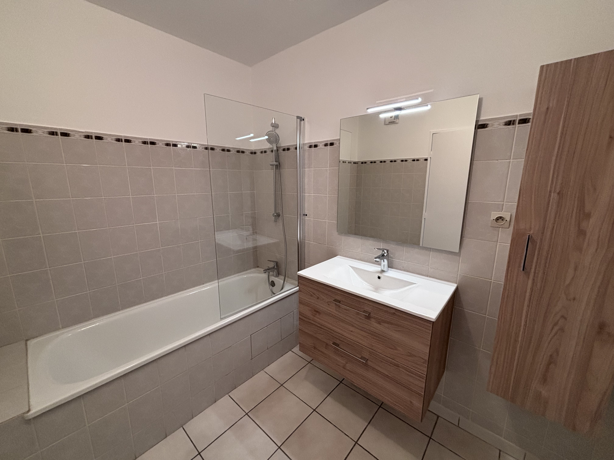 LOCATION - Appartement - Saint-Étienne (42100) - 750 €