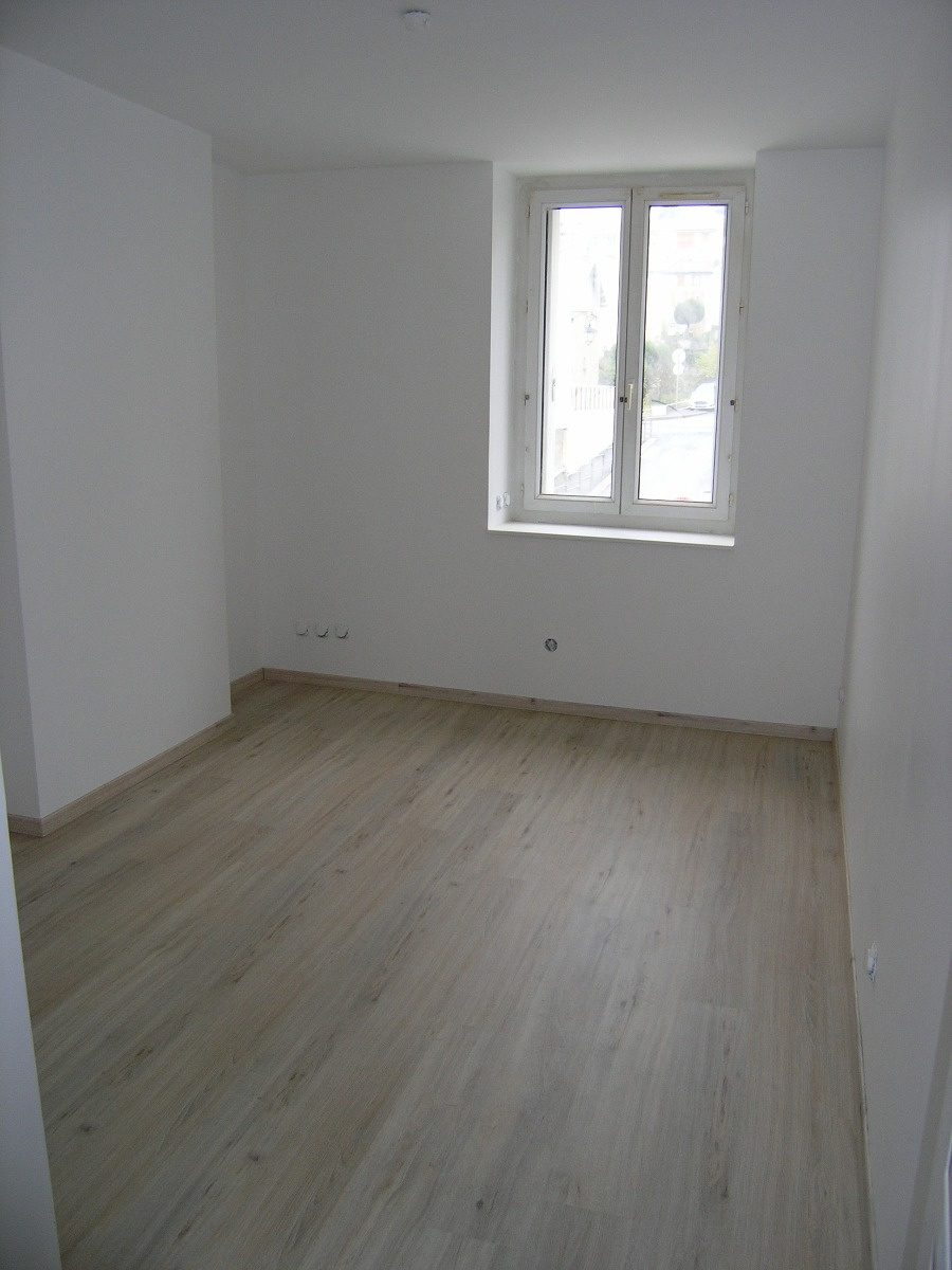 LOCATION - Appartement - Saint-Héand (42570) - 270 €