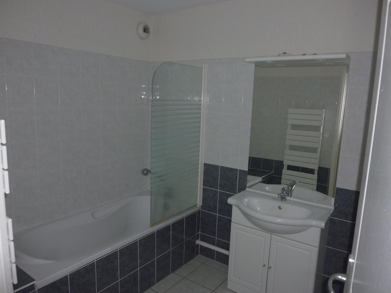 LOCATION - Appartement - Saint-Priest-en-Jarez (42270) - 885 €