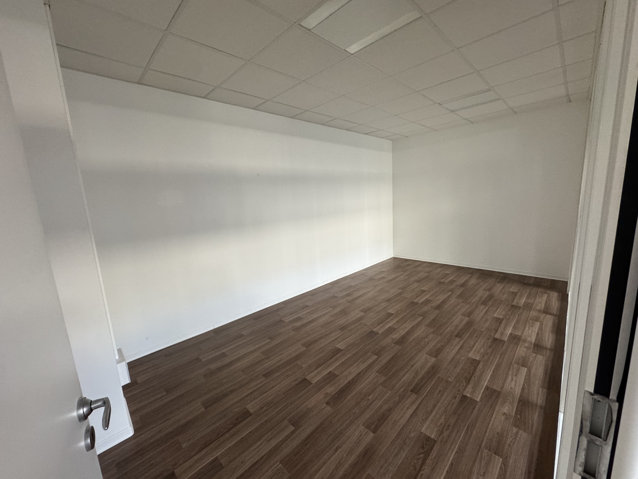 LOCATION - Bureaux - Andrézieux-Bouthéon (42160) - 2850 €
