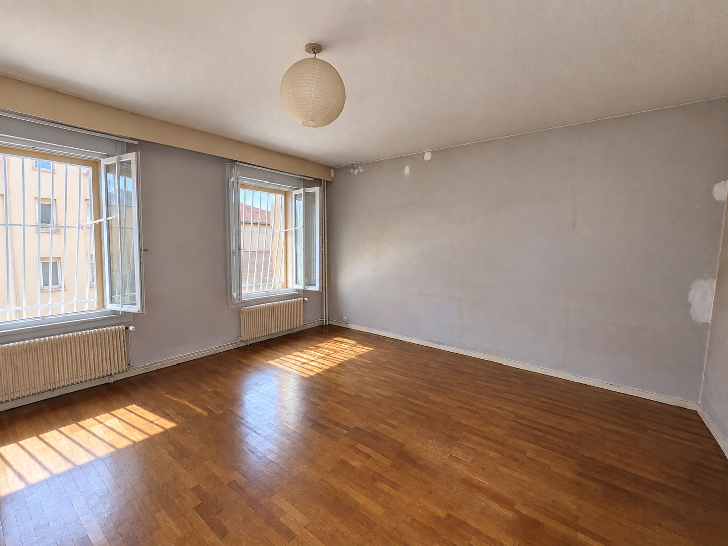 LOCATION - Appartement - Saint-Étienne (42100) - 380 €