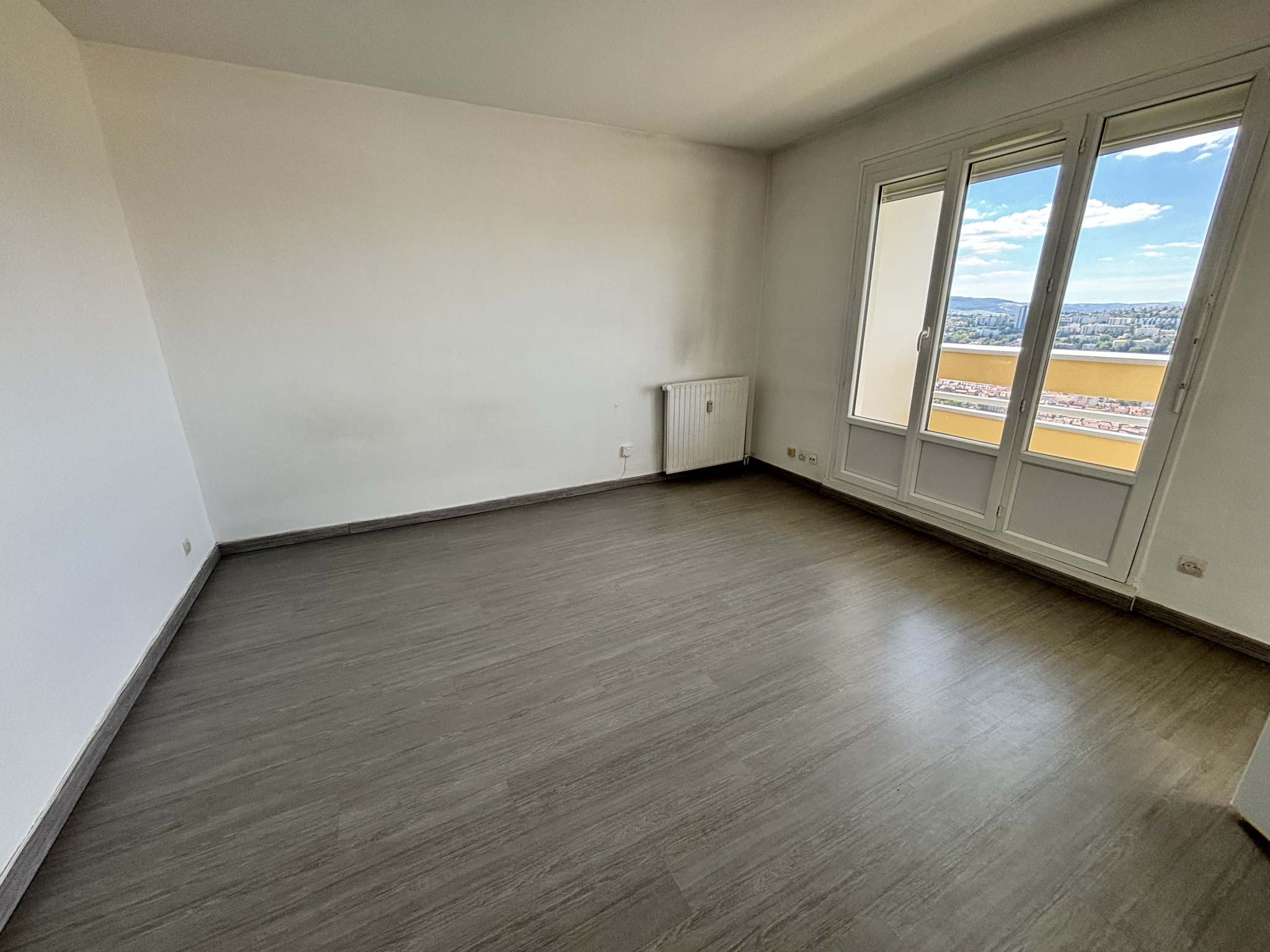 LOCATION - Appartement - Saint-Étienne (42000) - 435 €