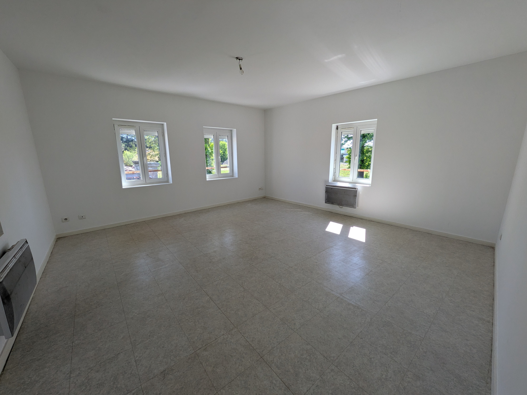 LOCATION - Maison/villa - Andrézieux-Bouthéon (42160) - 1450 €