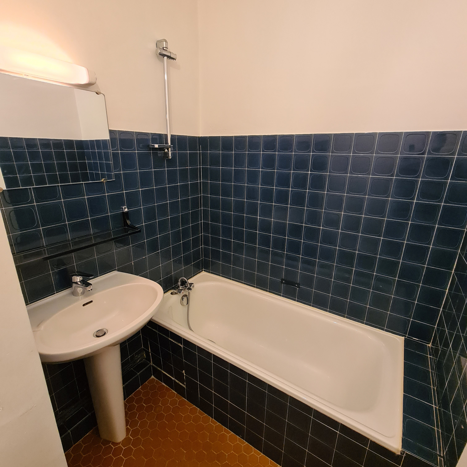 LOCATION - Appartement - Saint-Étienne (42000) - 435 €