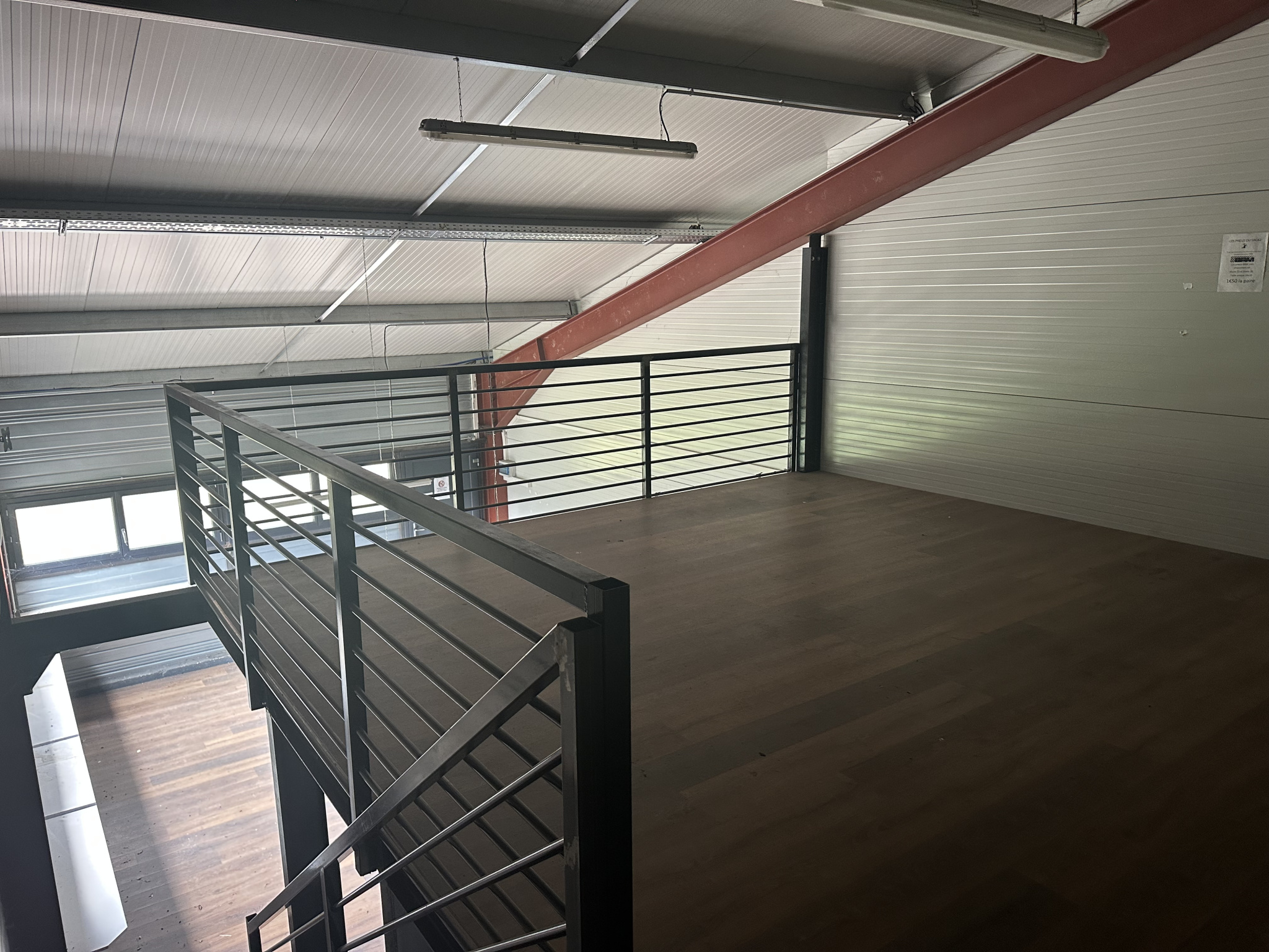 VENTE - Local - Feurs (42110) - 625000 €